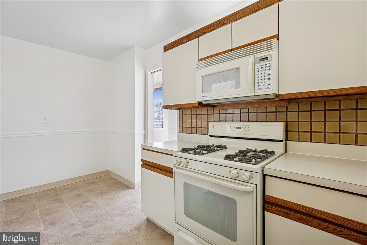 CHEVY CHASE - Residential