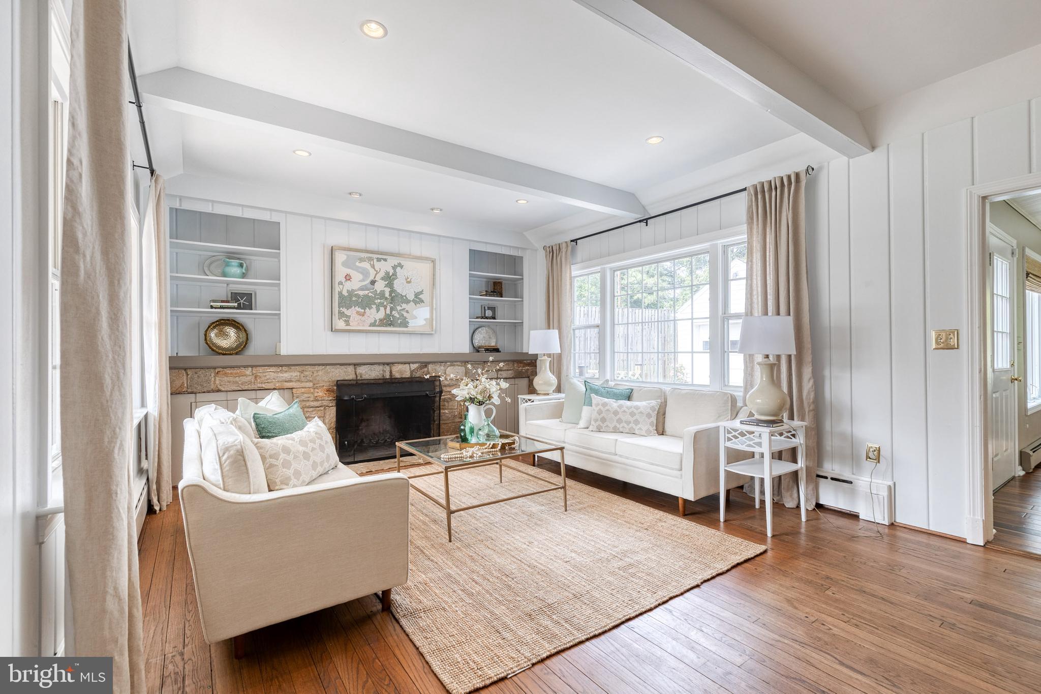 512 PICCADILLY ROAD