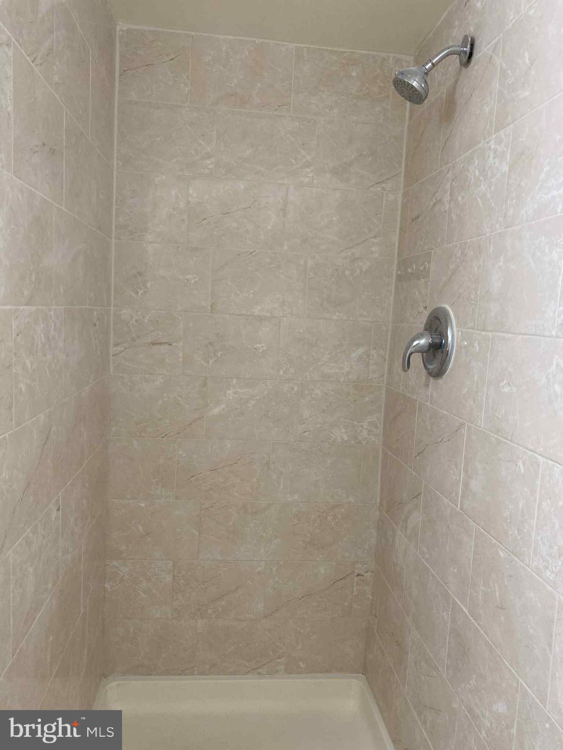 YORKTOWNE SQUARE - Residential