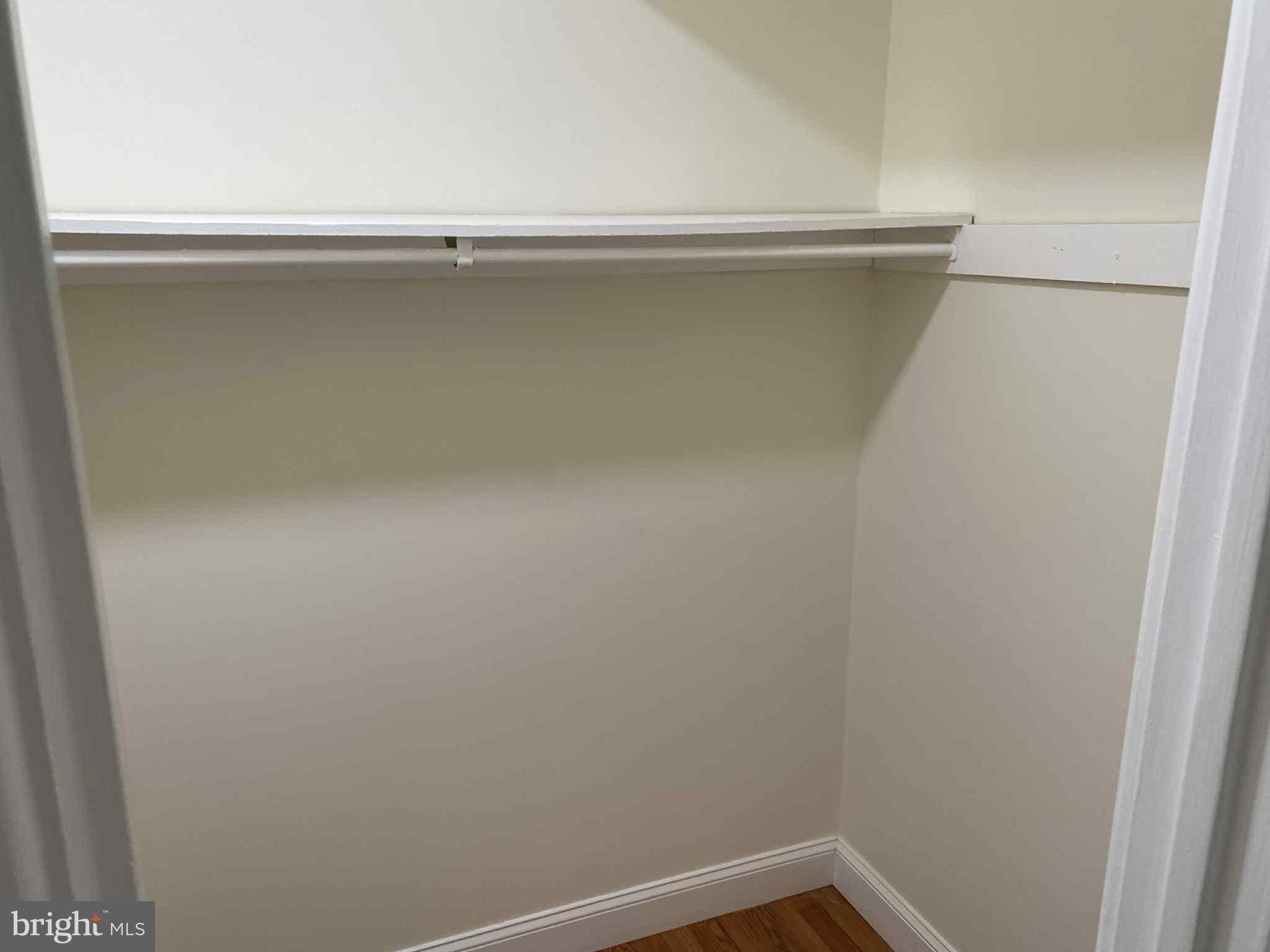 YORKTOWNE SQUARE - Residential