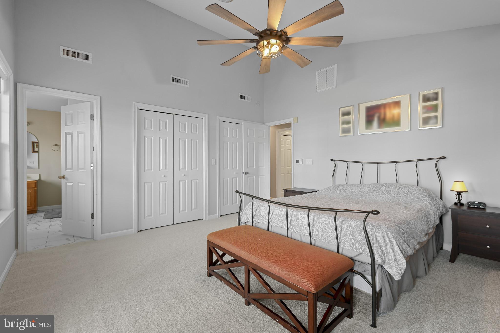 SAUNDERS POINT - Residential