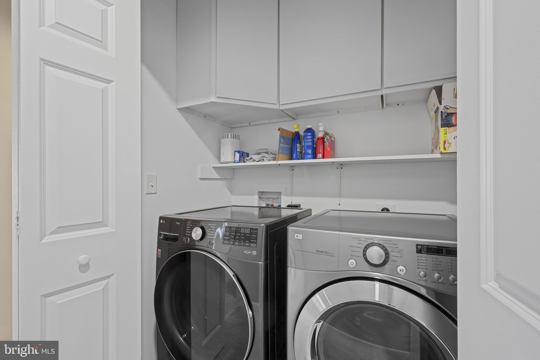 SAUNDERS POINT - Residential