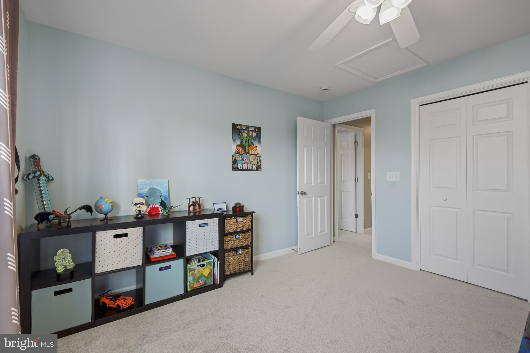 SAUNDERS POINT - Residential