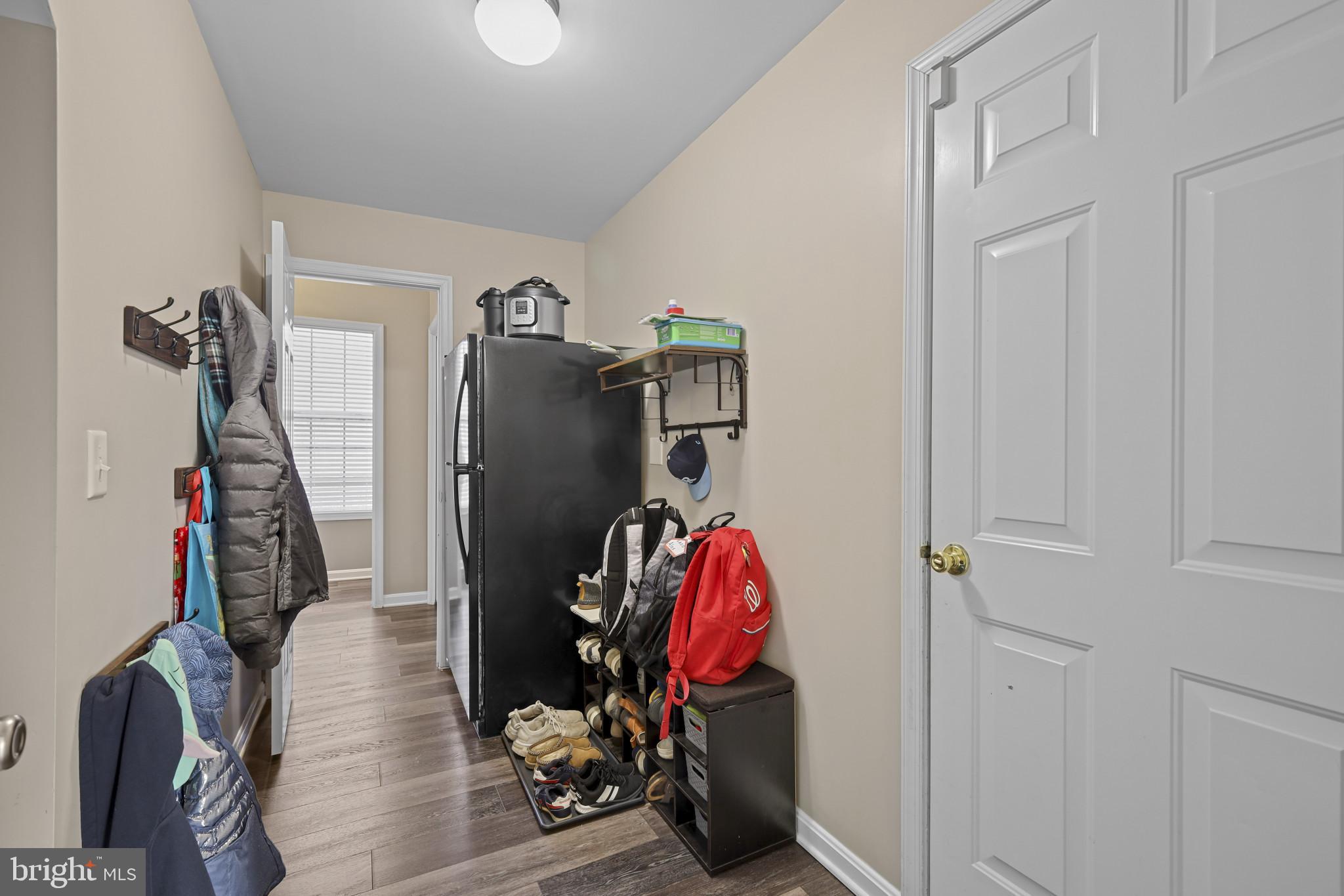 SAUNDERS POINT - Residential