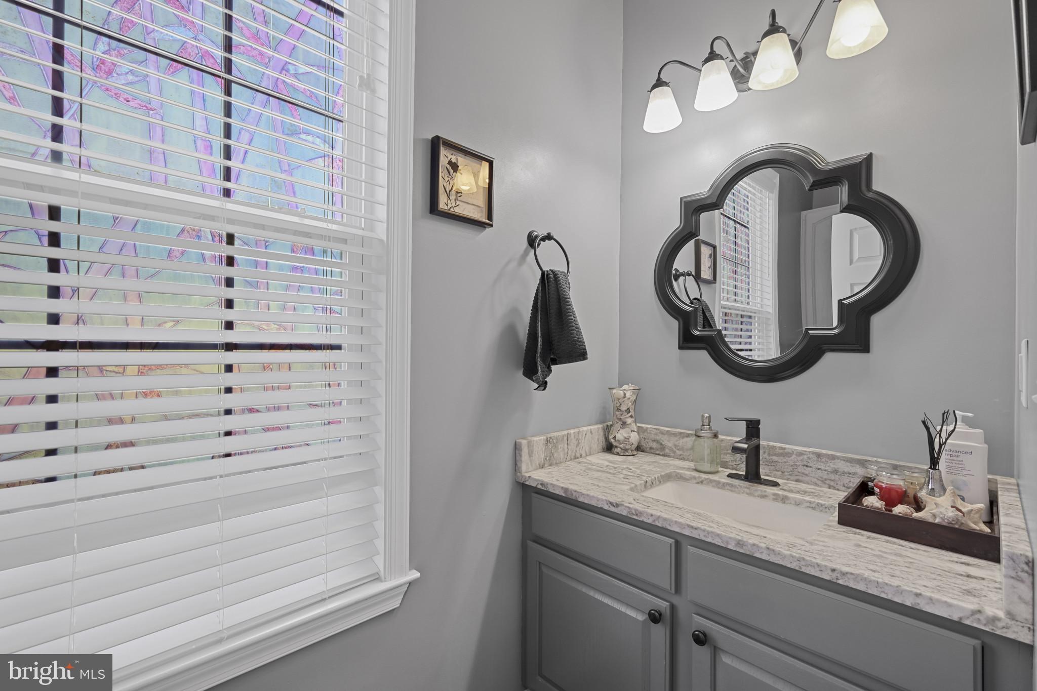 SAUNDERS POINT - Residential