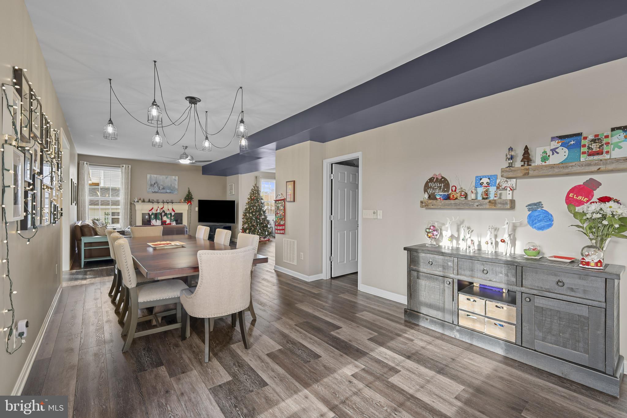 SAUNDERS POINT - Residential