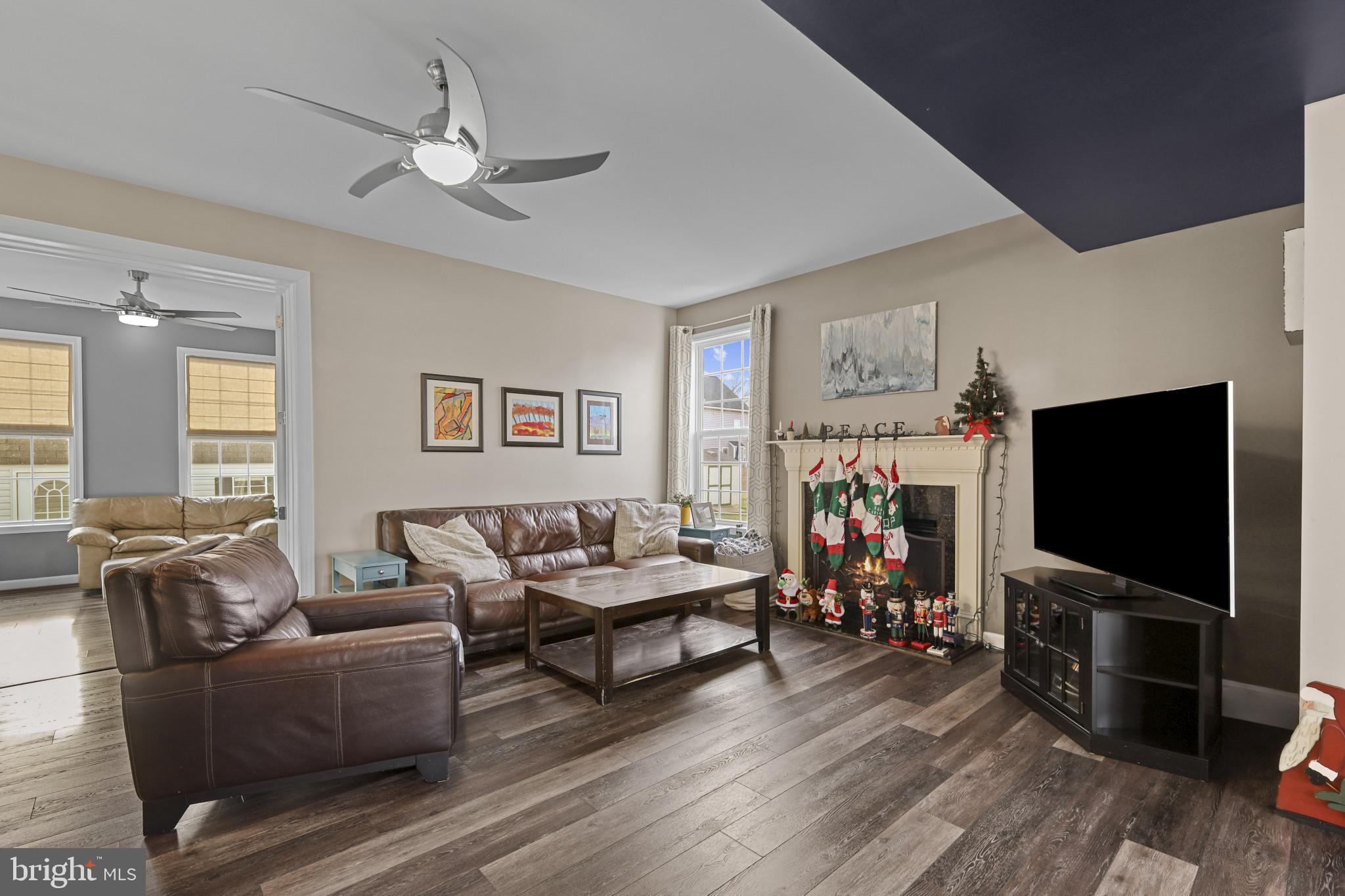 SAUNDERS POINT - Residential