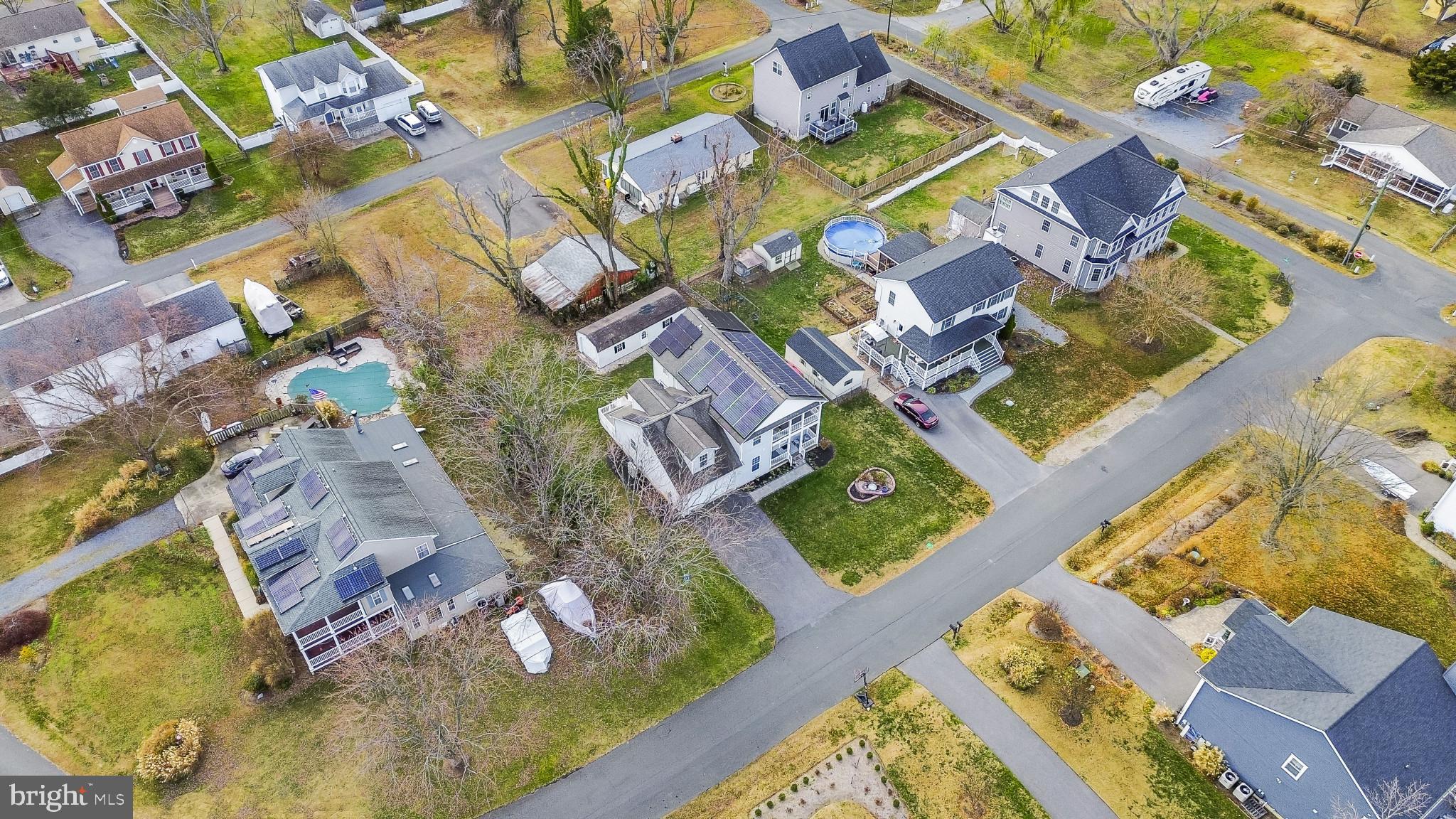 SAUNDERS POINT - Residential