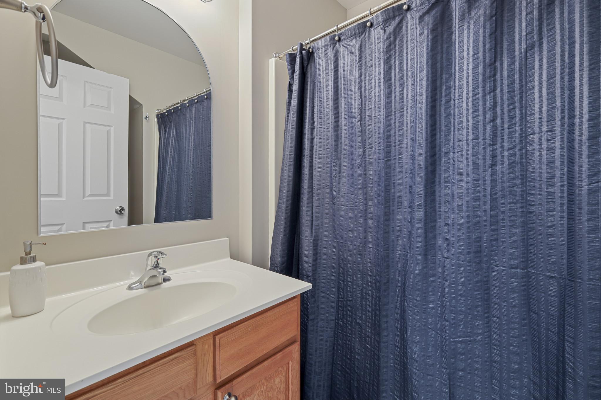 SAUNDERS POINT - Residential