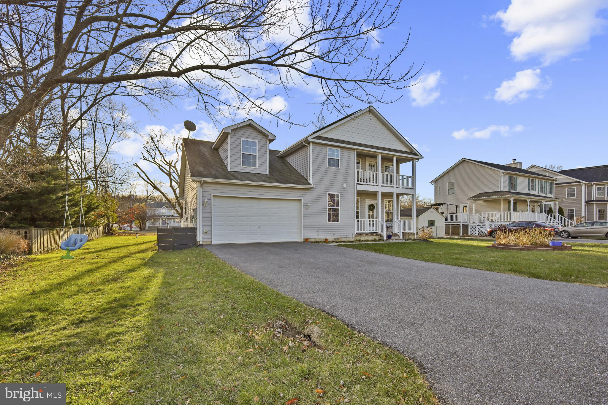 SAUNDERS POINT - Residential