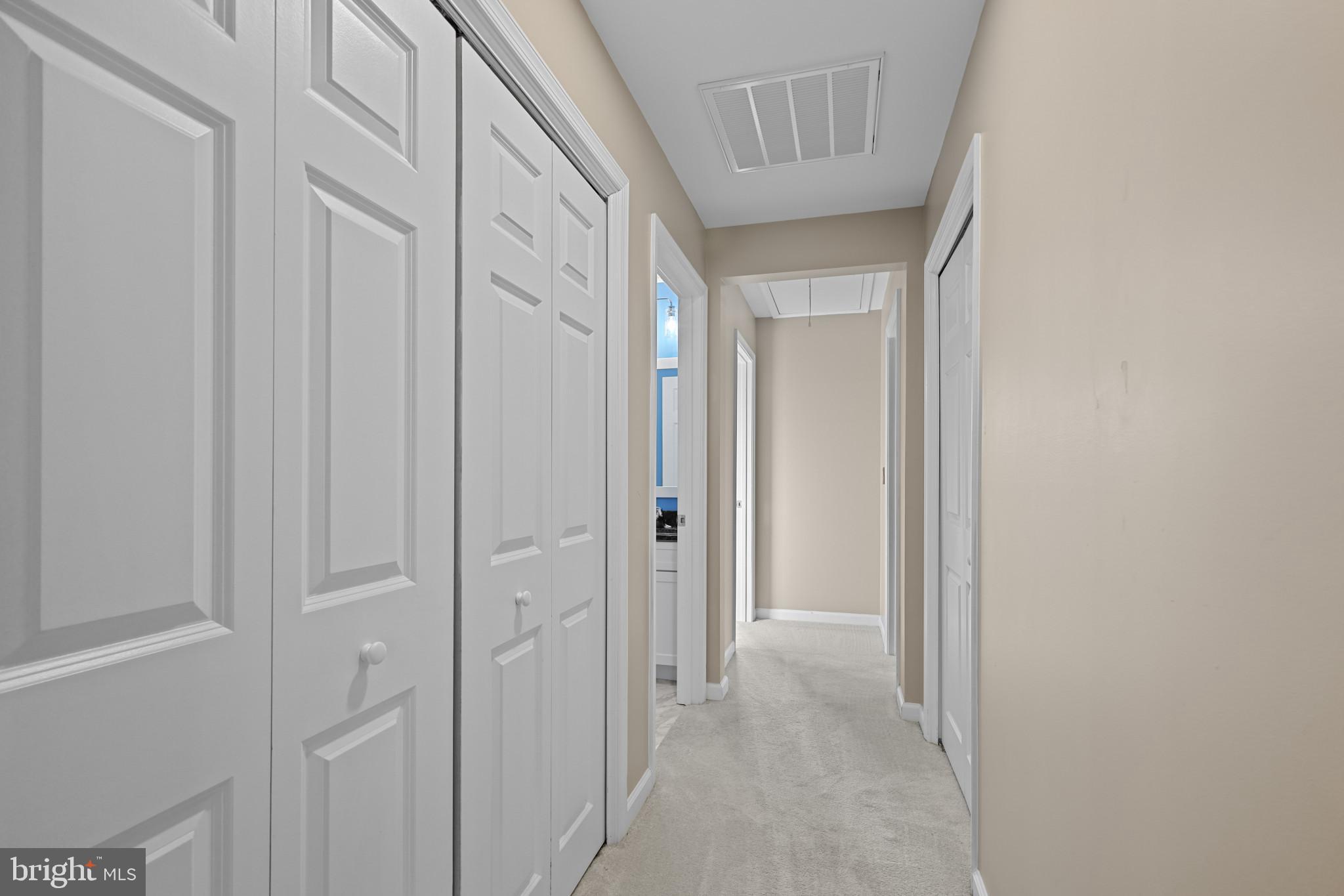 SAUNDERS POINT - Residential