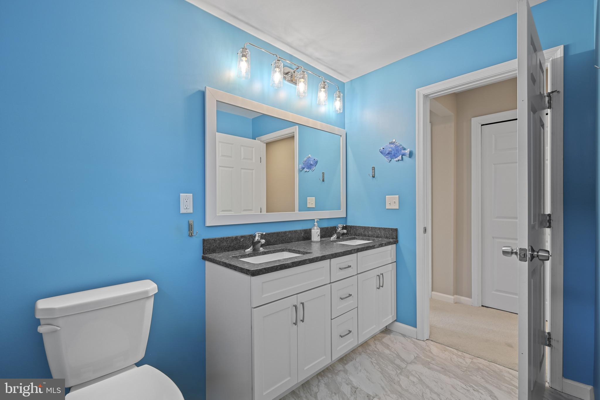 SAUNDERS POINT - Residential