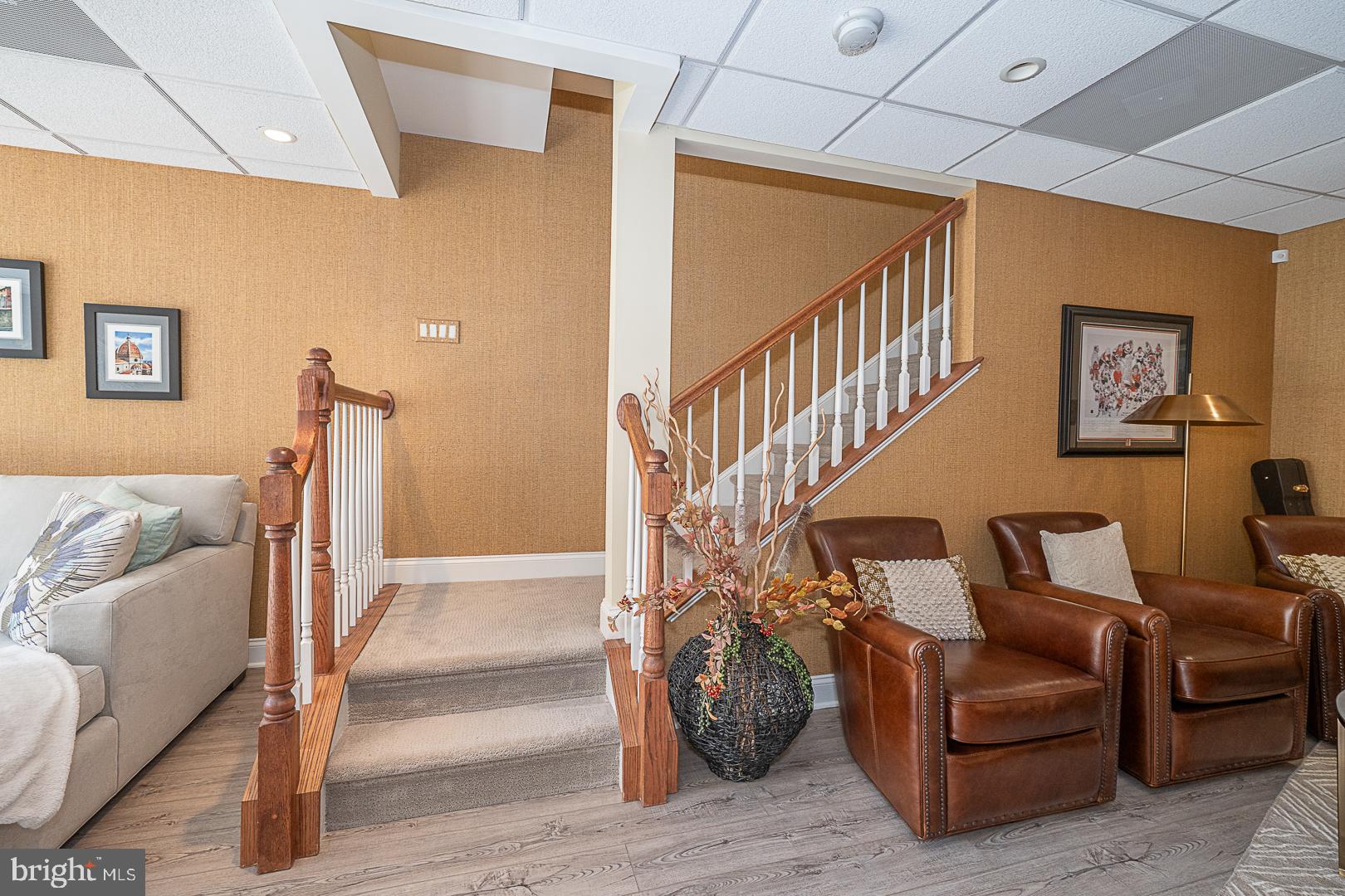 CHERRY CREEK - Residential