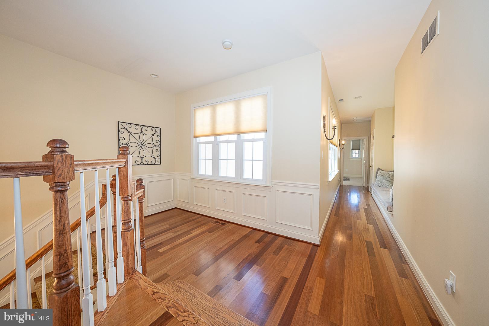 CHERRY CREEK - Residential