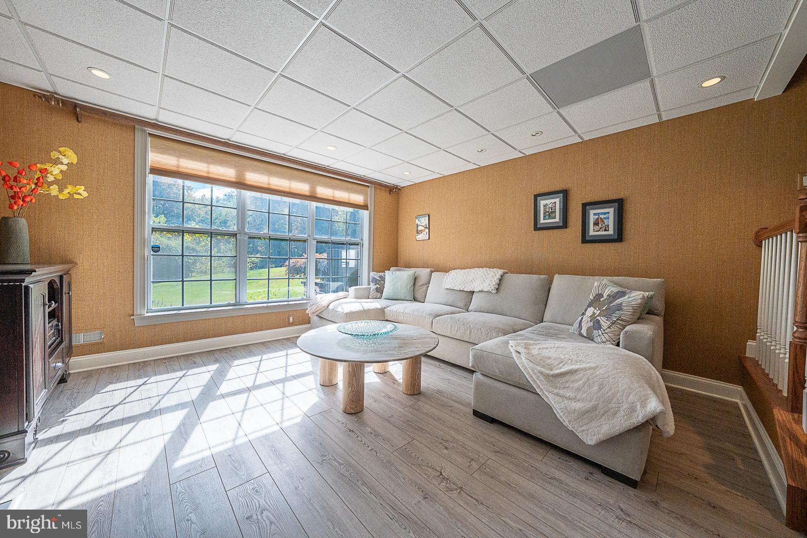 CHERRY CREEK - Residential