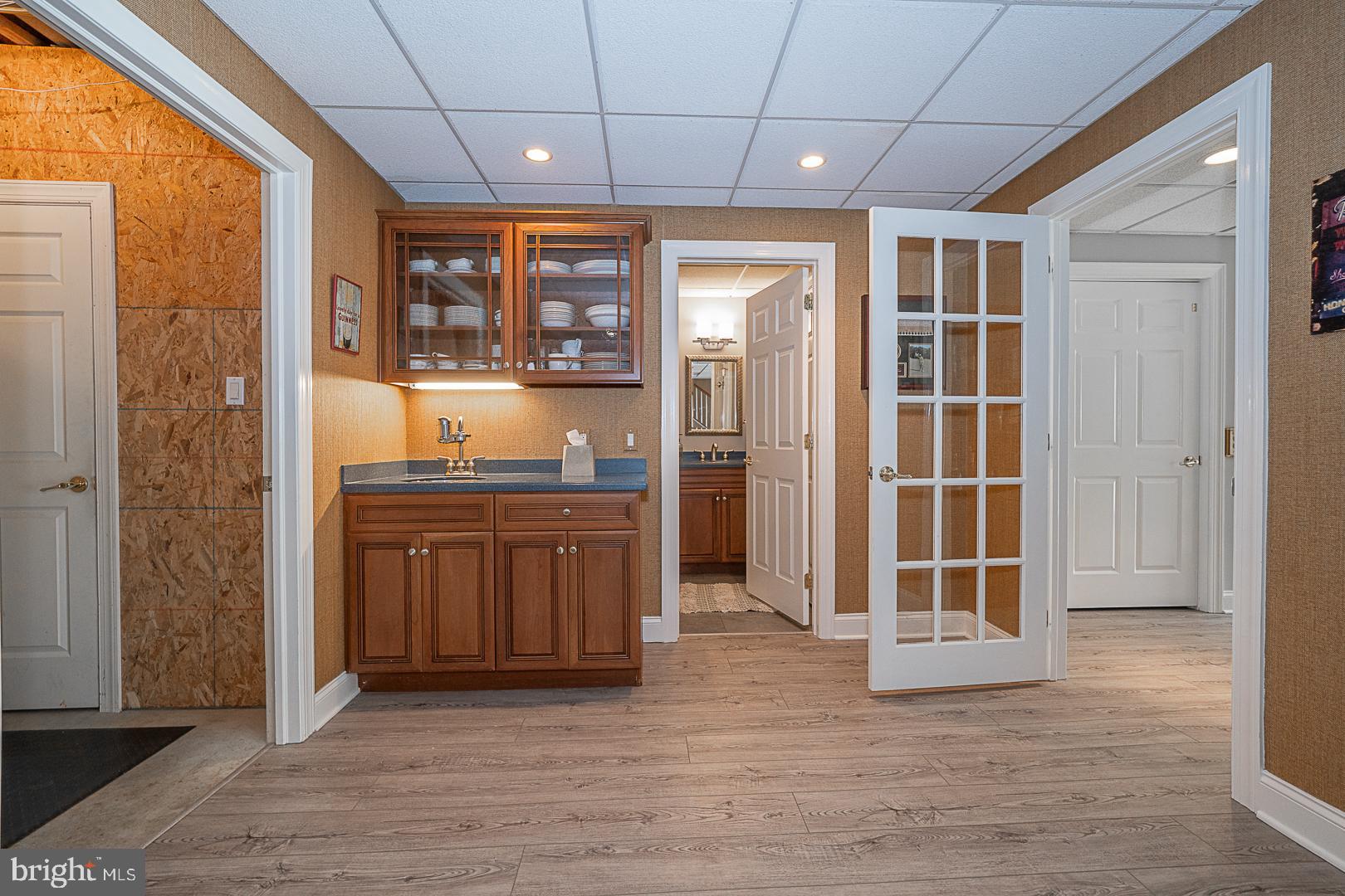 CHERRY CREEK - Residential