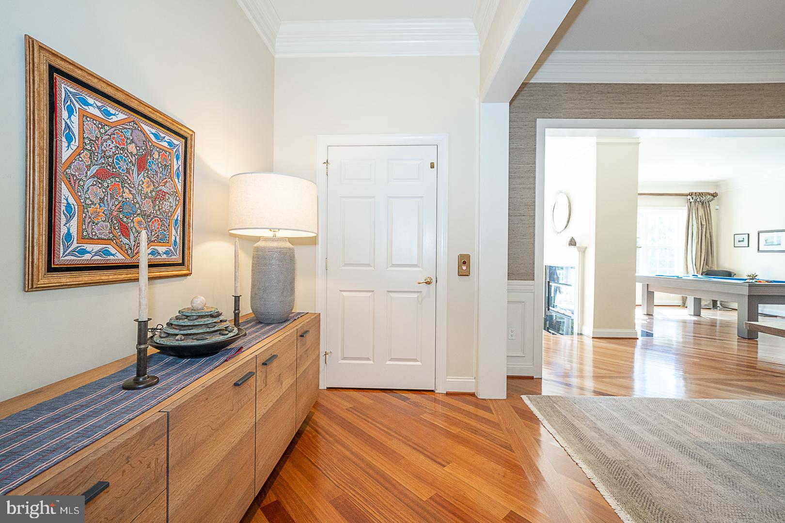 CHERRY CREEK - Residential