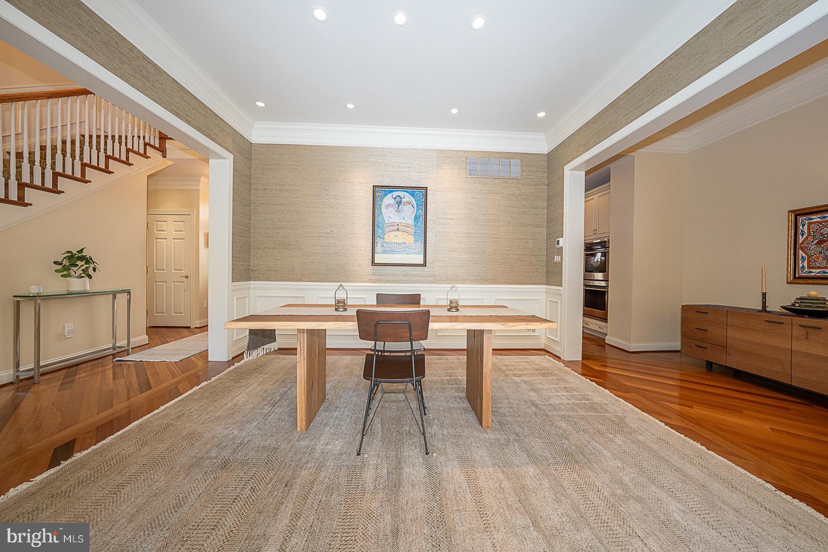 CHERRY CREEK - Residential