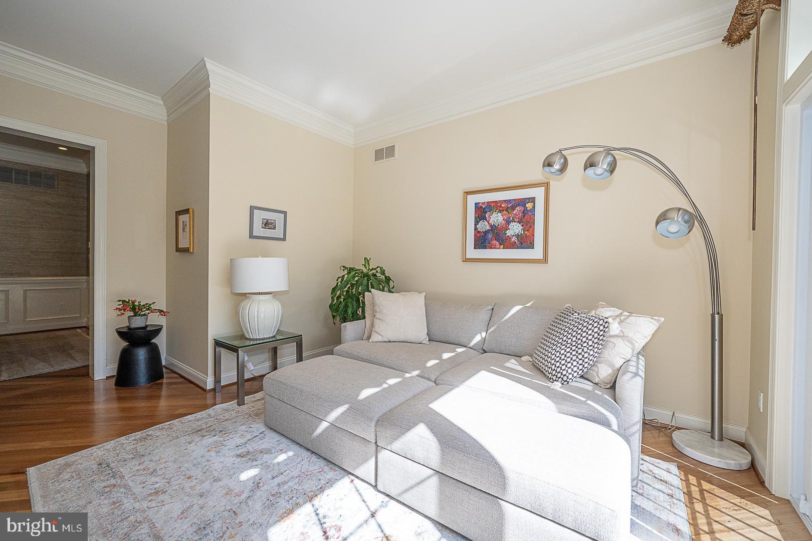 CHERRY CREEK - Residential