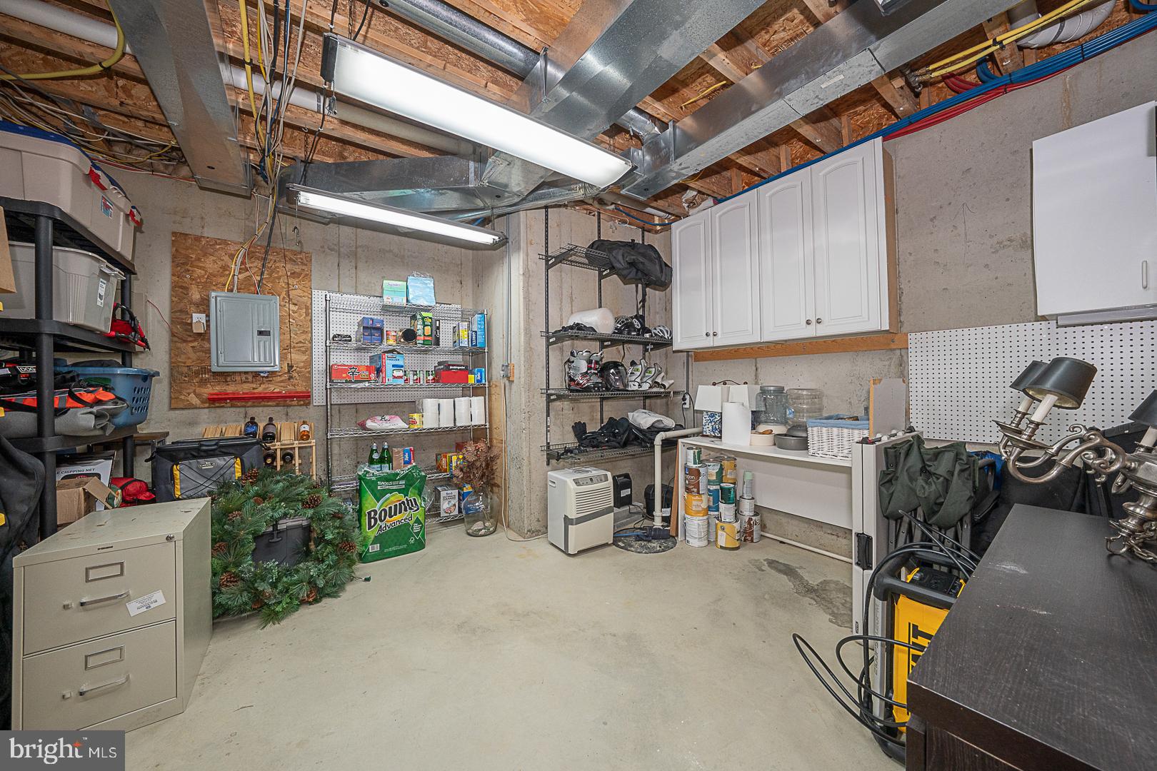 CHERRY CREEK - Residential