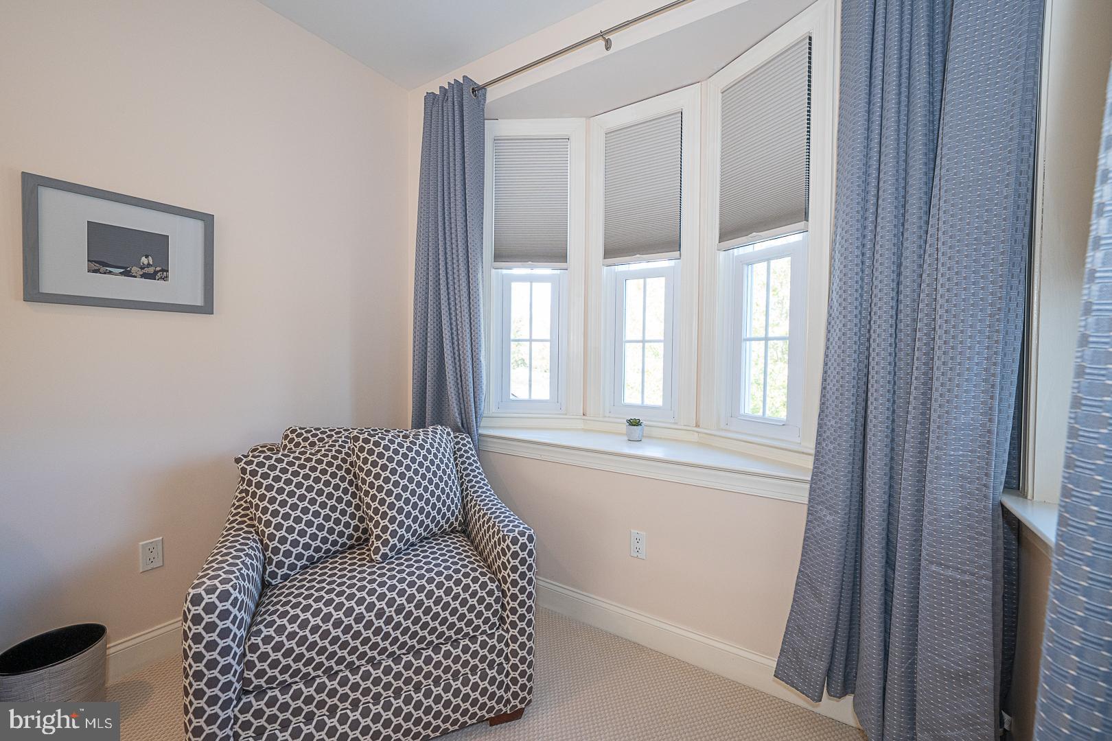 CHERRY CREEK - Residential