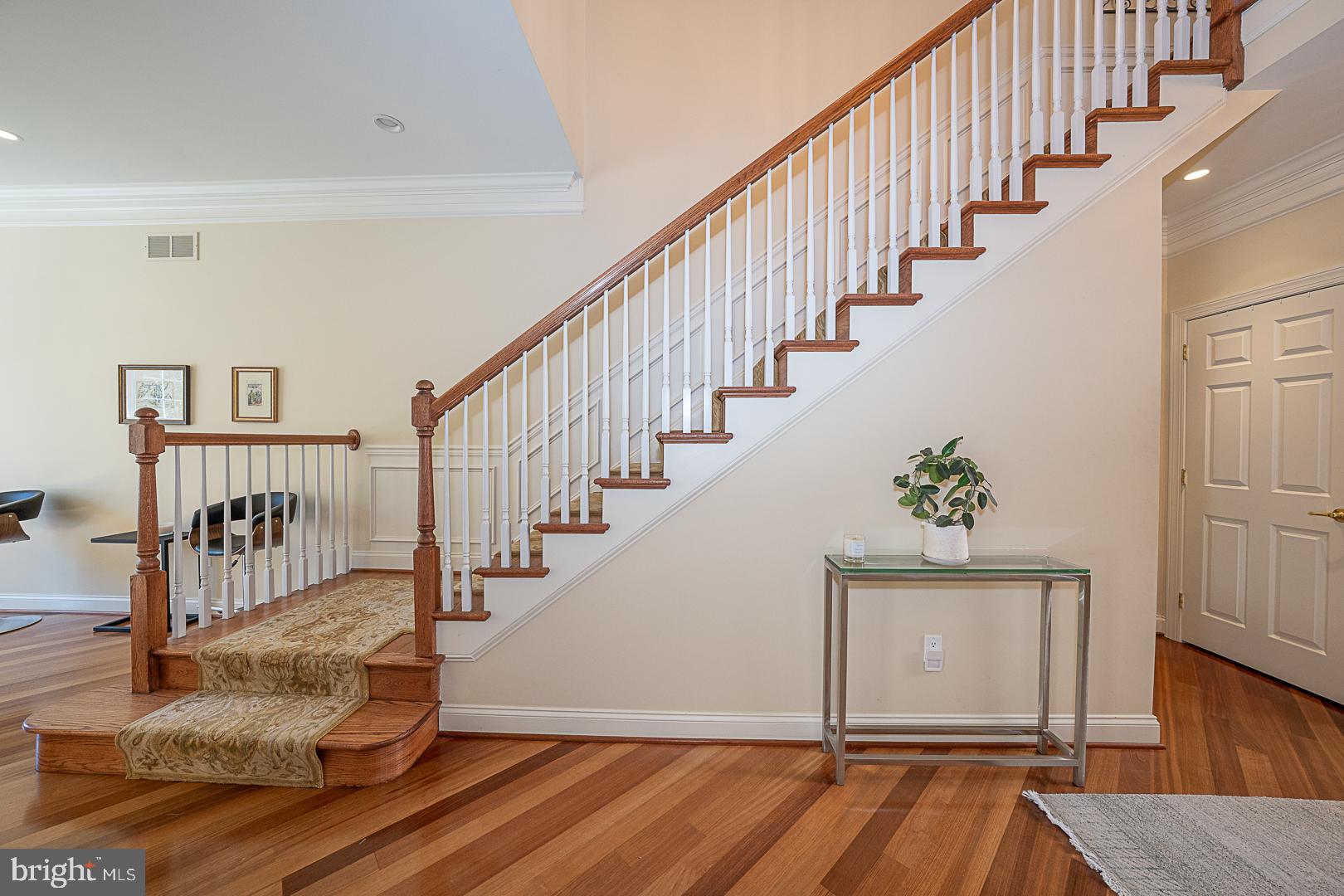 CHERRY CREEK - Residential