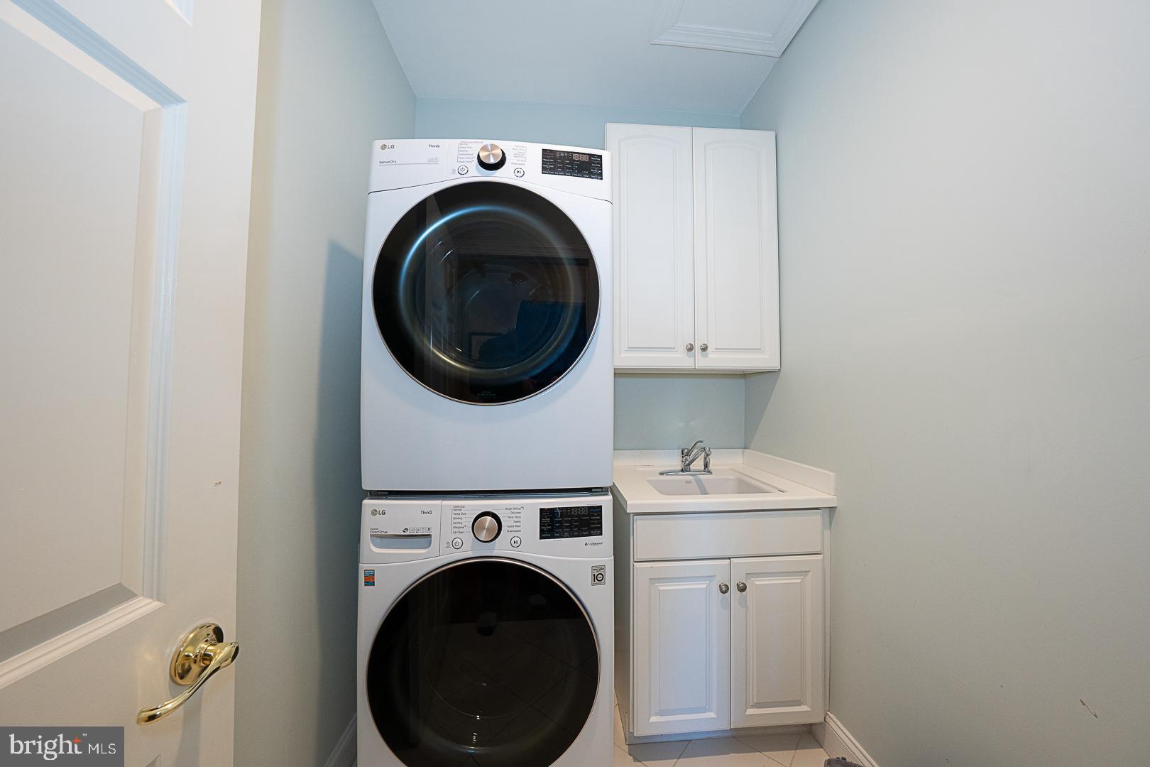 CHERRY CREEK - Residential