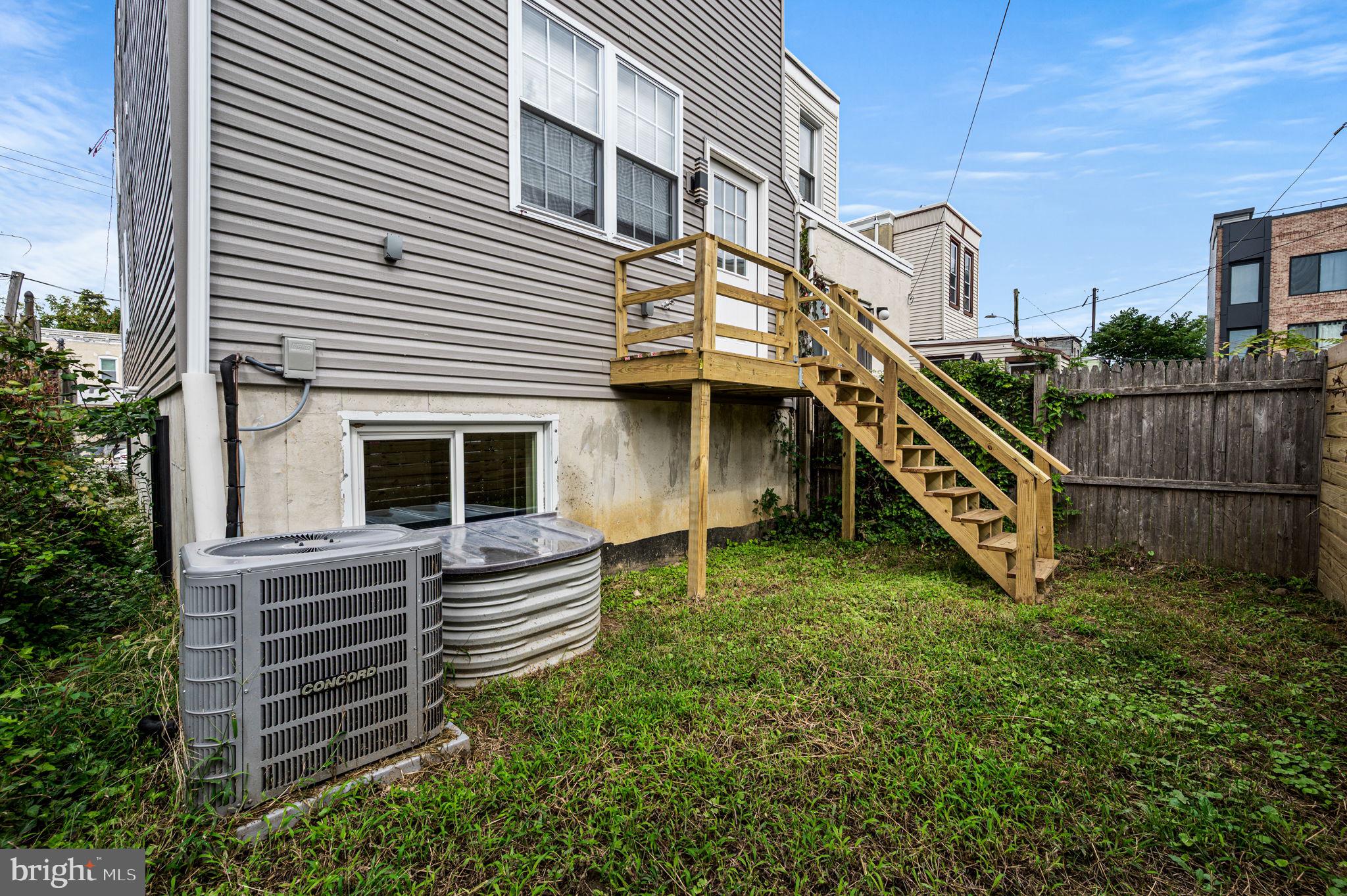 WEST PHILADELPHIA - Residential