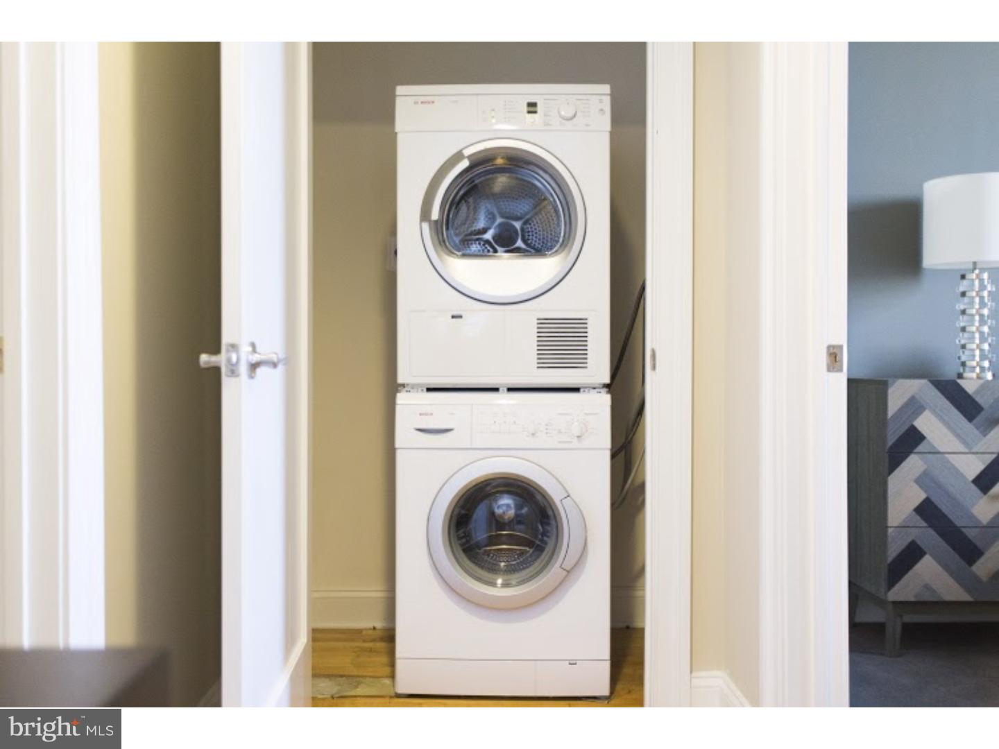 ART MUSEUM AREA - Residential Lease