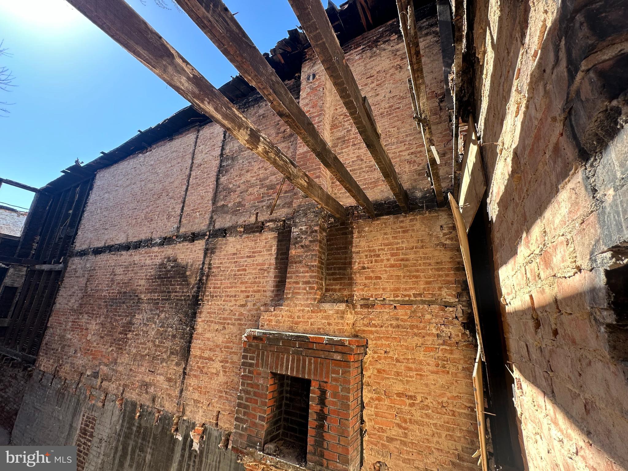 1303 CLIFTVIEW AVENUE