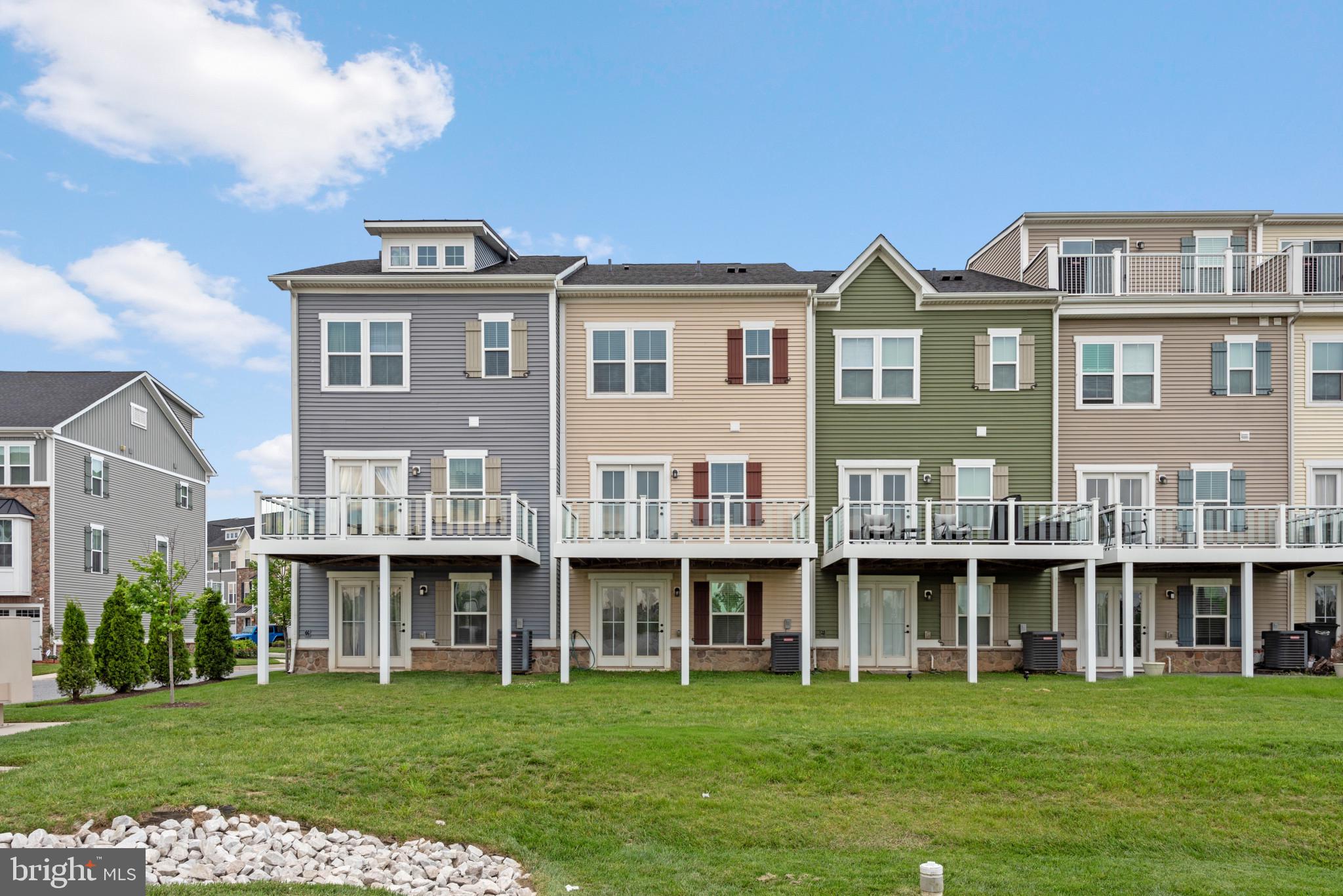 SHELTERED HARBOR - Residential