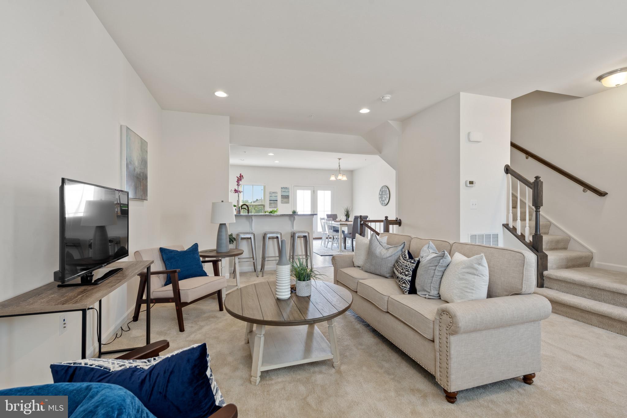 SHELTERED HARBOR - Residential