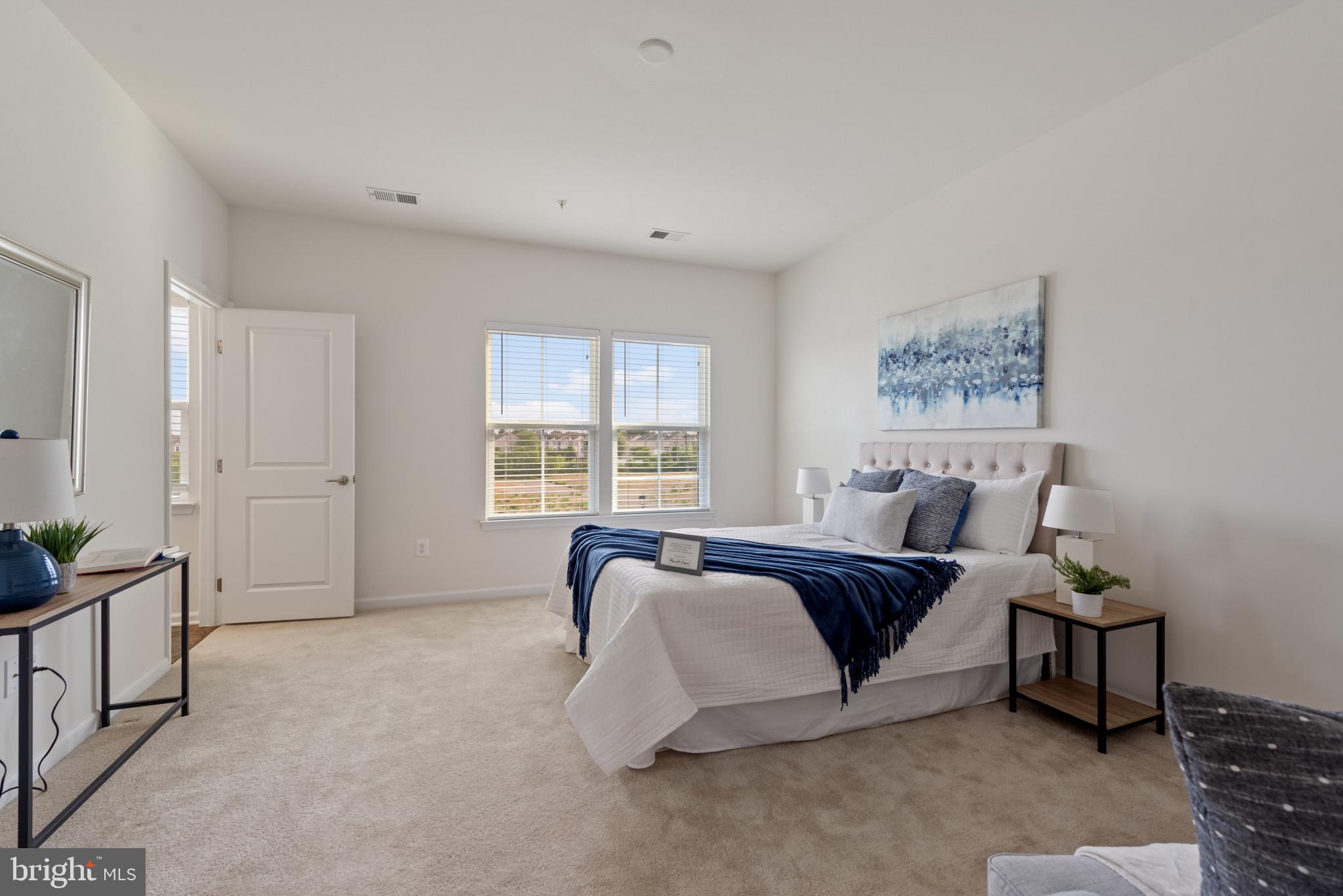 SHELTERED HARBOR - Residential