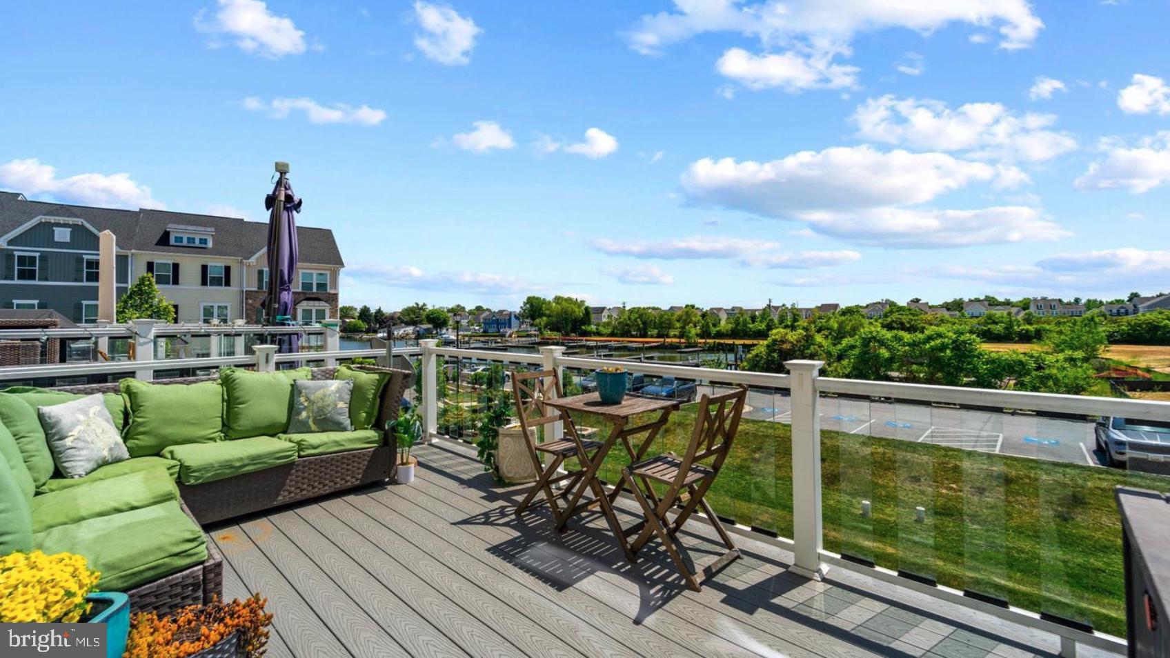 SHELTERED HARBOR - Residential