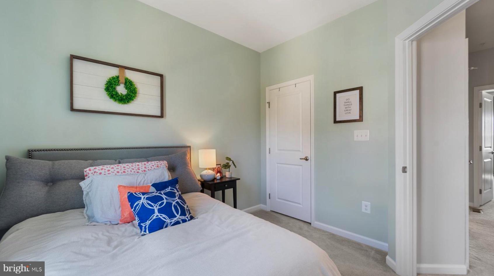 SHELTERED HARBOR - Residential