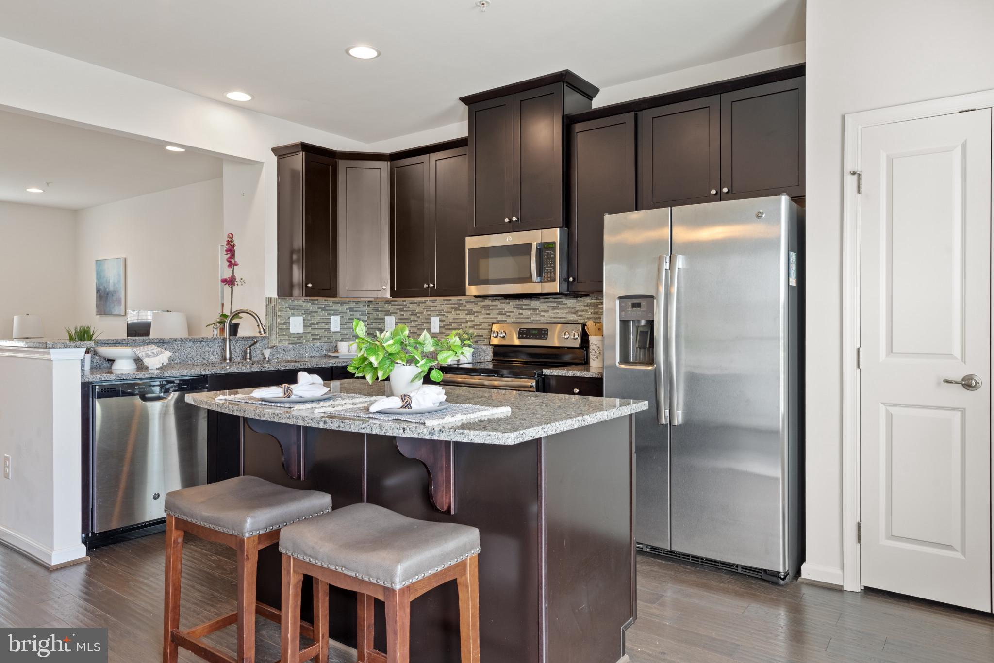 SHELTERED HARBOR - Residential