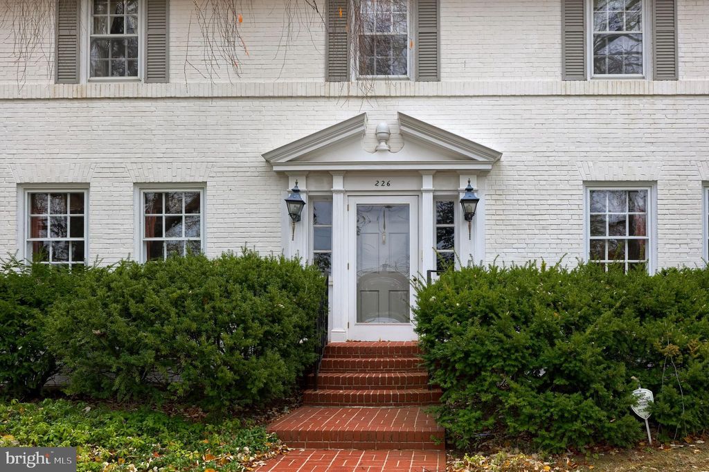 Photo of 226 E Caracas Avenue, HERSHEY, PA 17033 (MLS # PADA2051664)