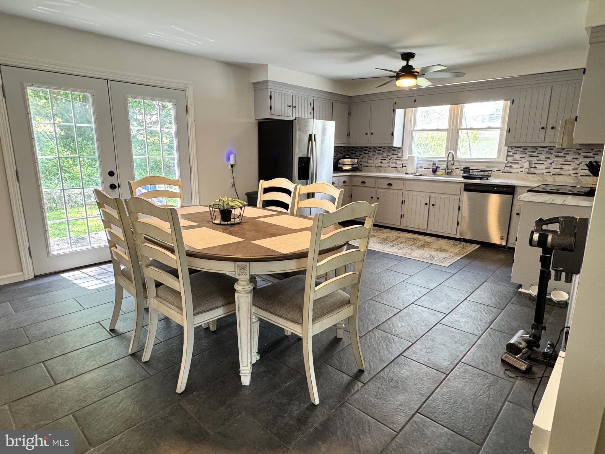 PLEASANT ACRES - Residential