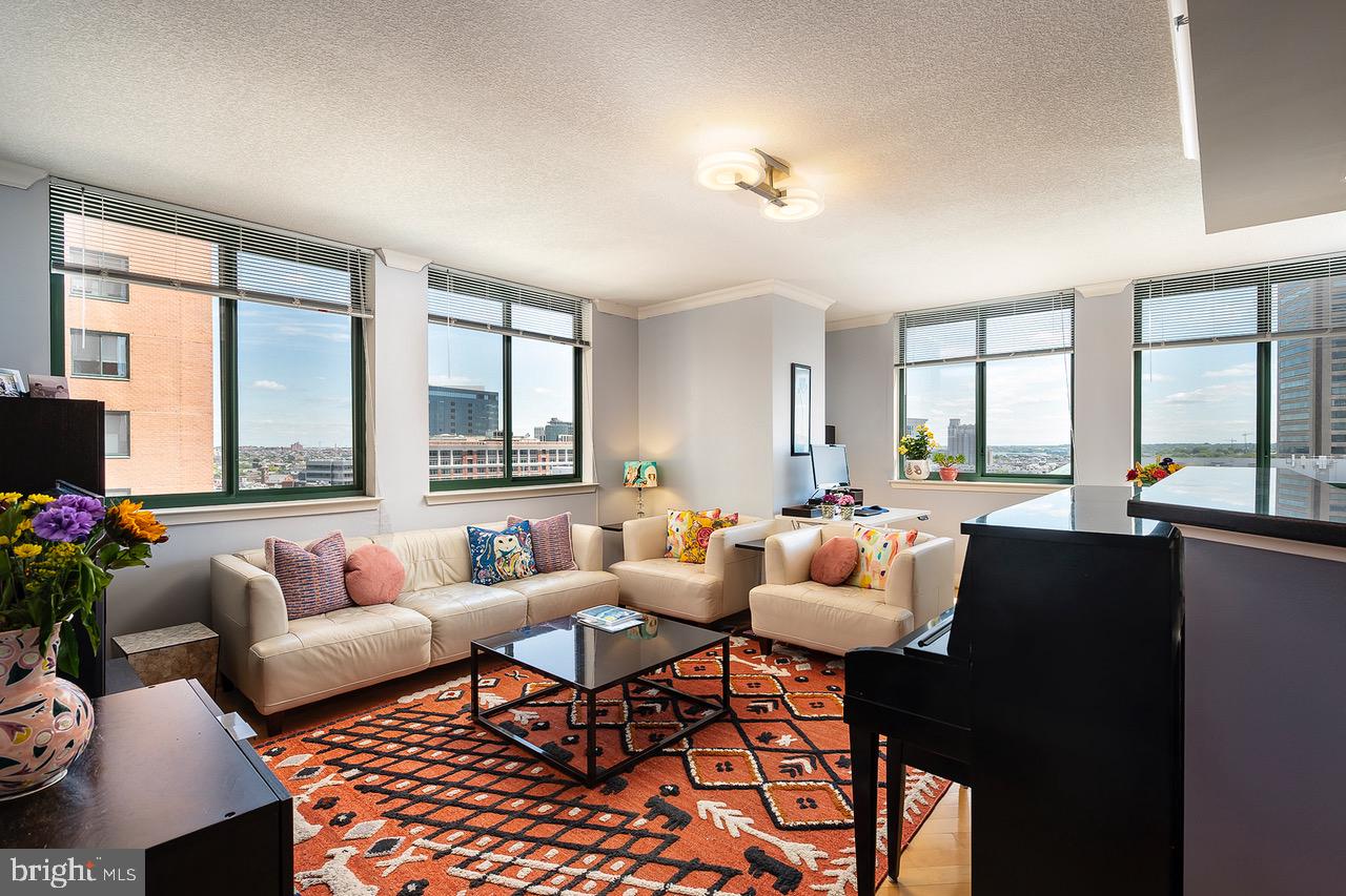 INNER HARBOR - Residential Lease