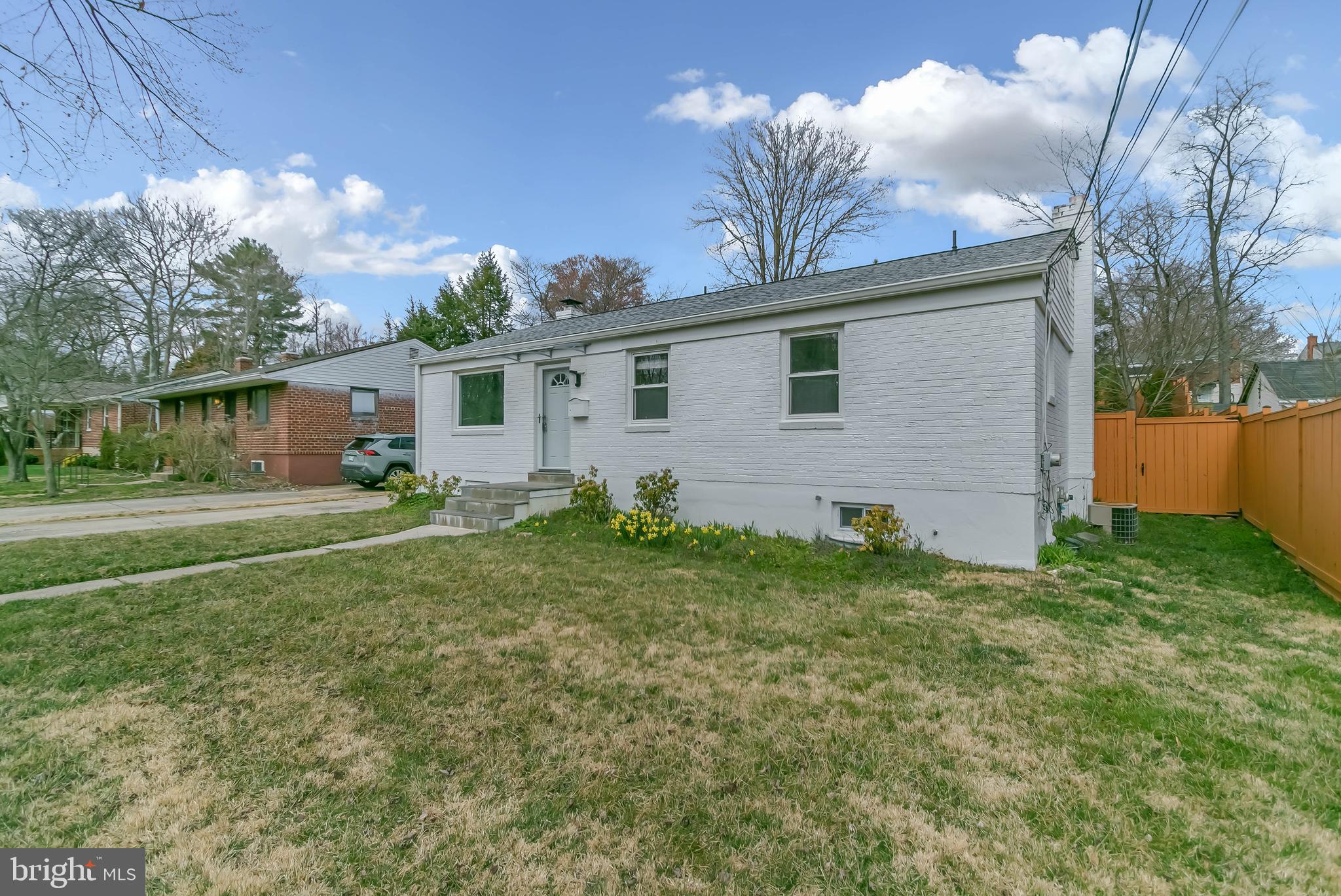 RANDOLPH HILLS - Residential Lease