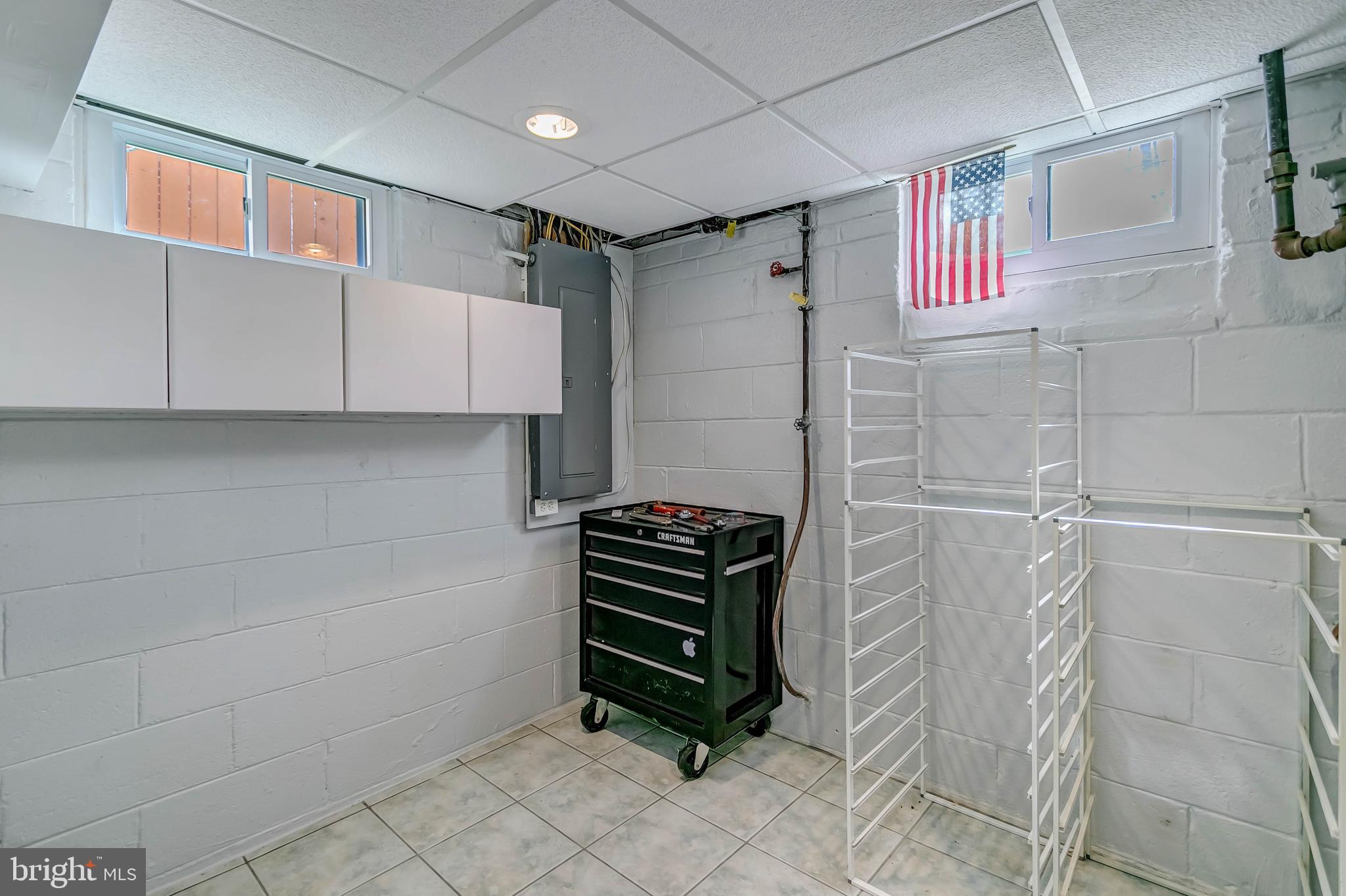 RANDOLPH HILLS - Residential Lease