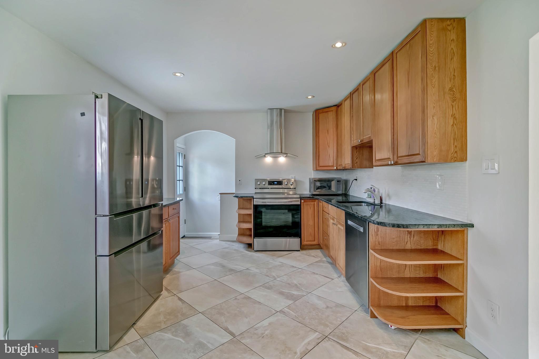 RANDOLPH HILLS - Residential Lease