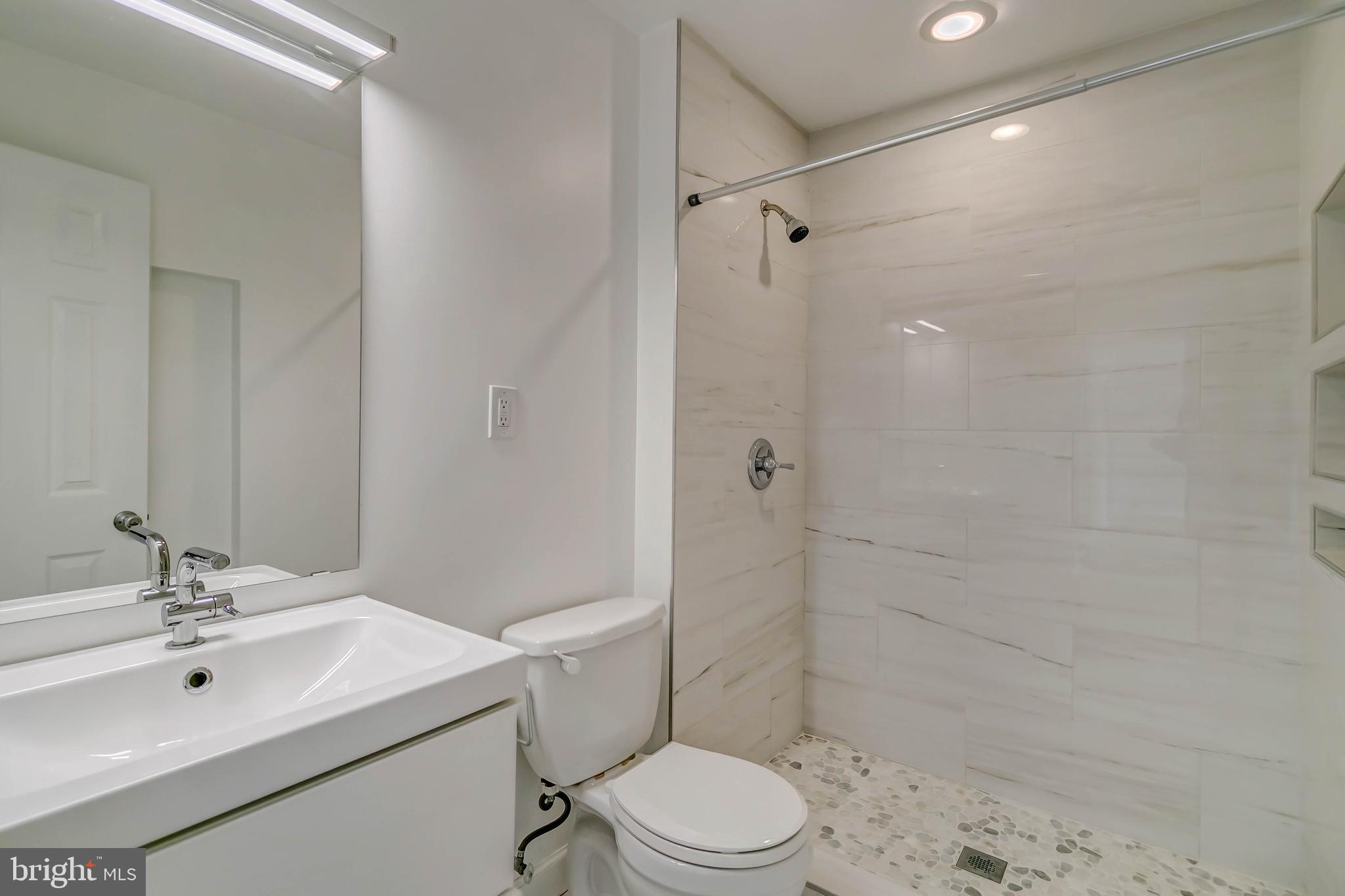 RANDOLPH HILLS - Residential Lease