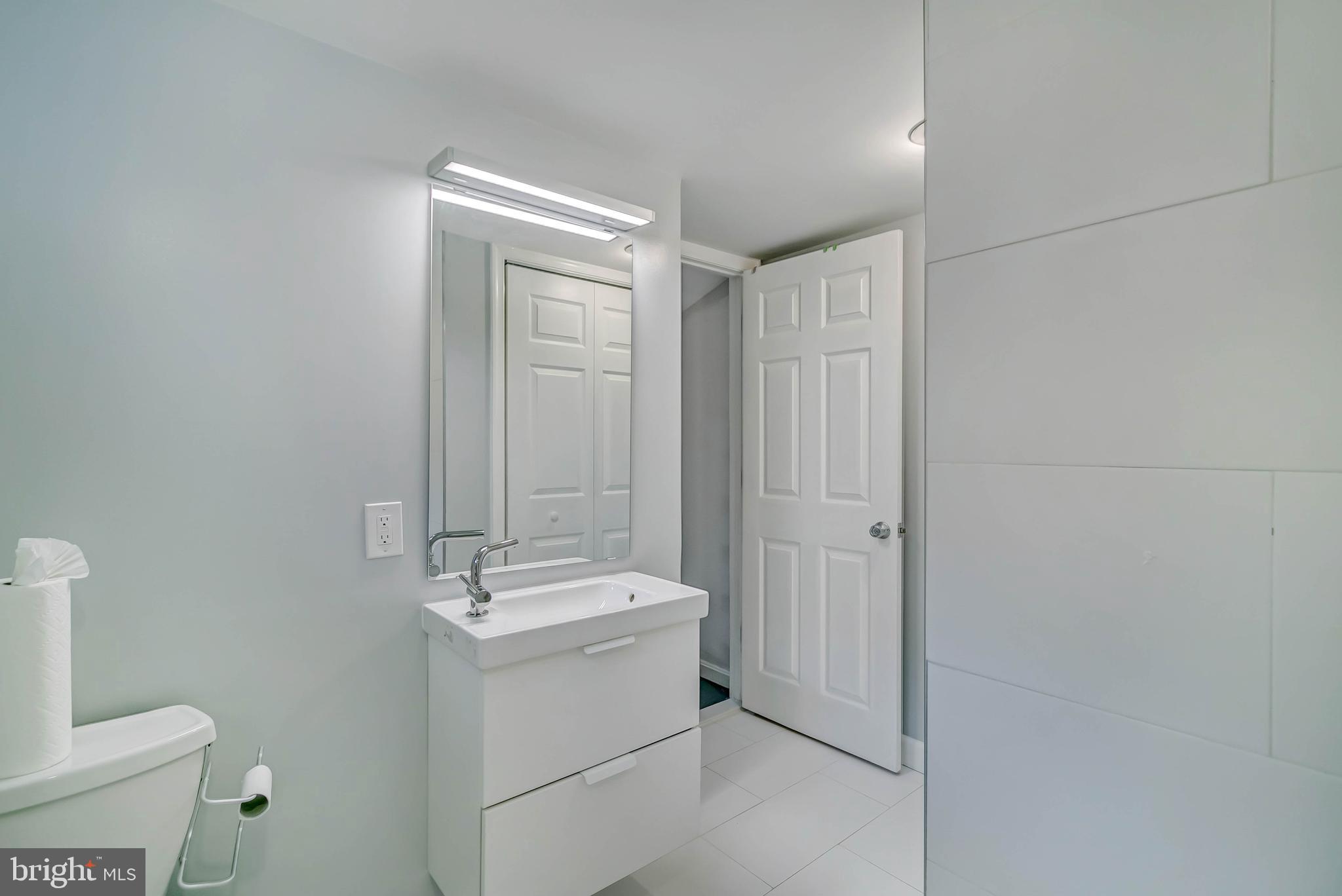 RANDOLPH HILLS - Residential Lease