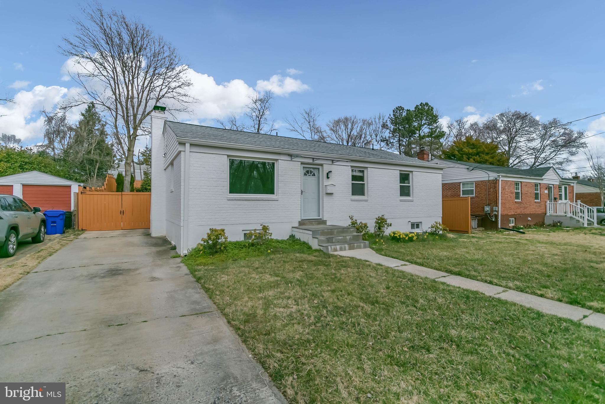 RANDOLPH HILLS - Residential Lease