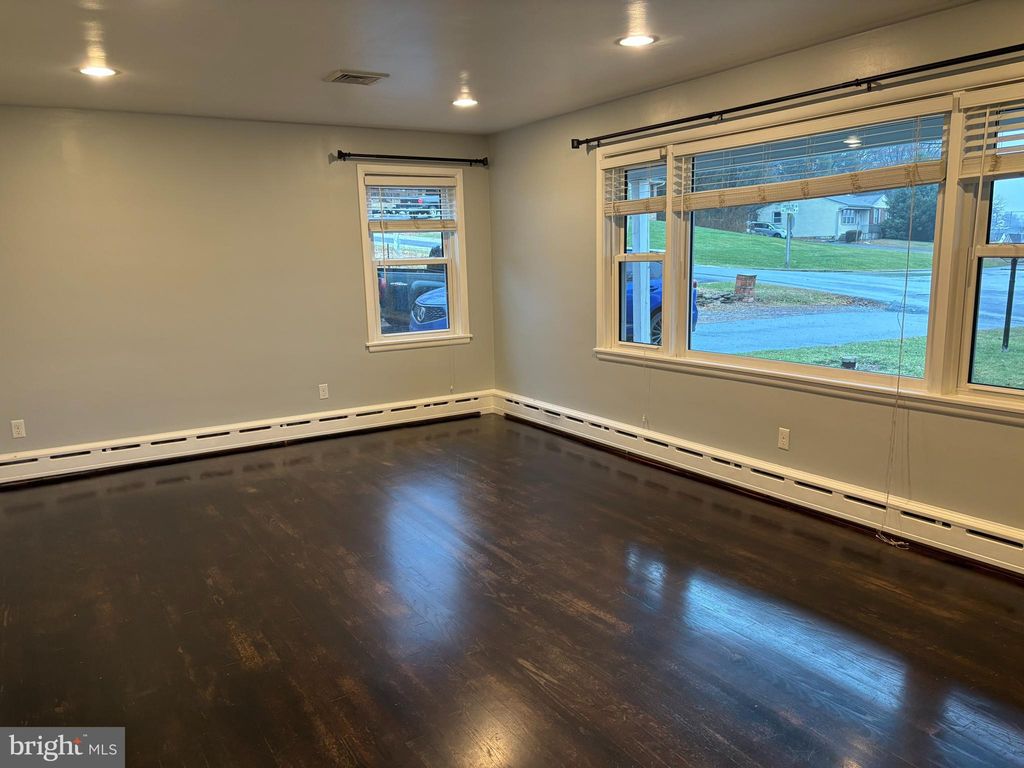 Photo of 5424 Valley View Drive, GAP, PA 17527 (MLS # PALA2081198)