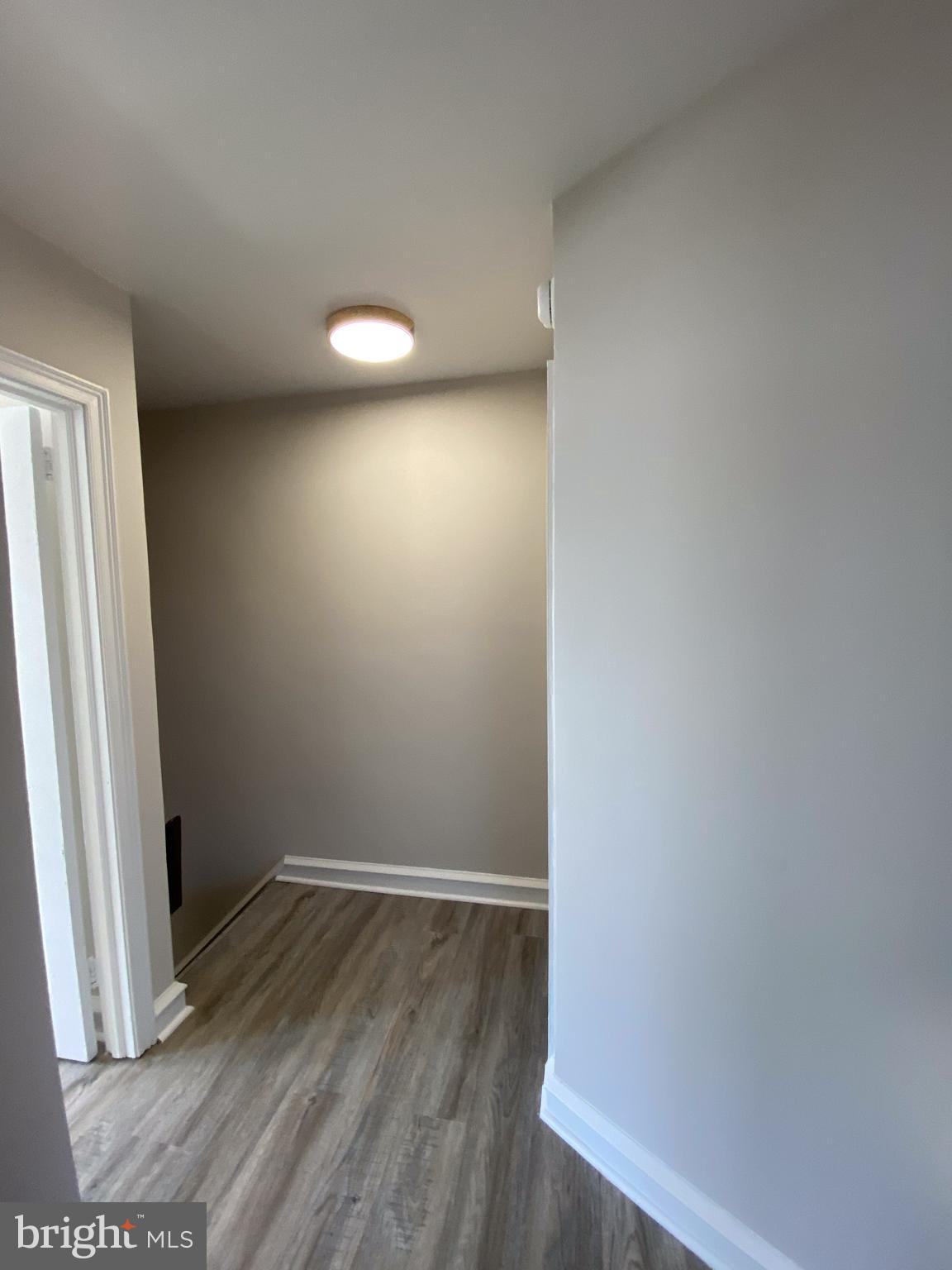 LAWNCREST - Residential