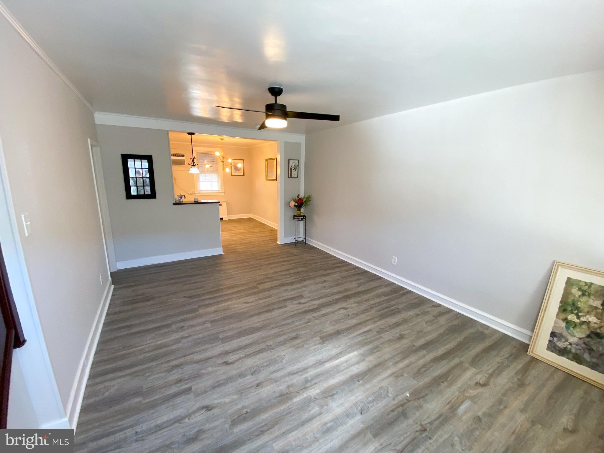 LAWNCREST - Residential