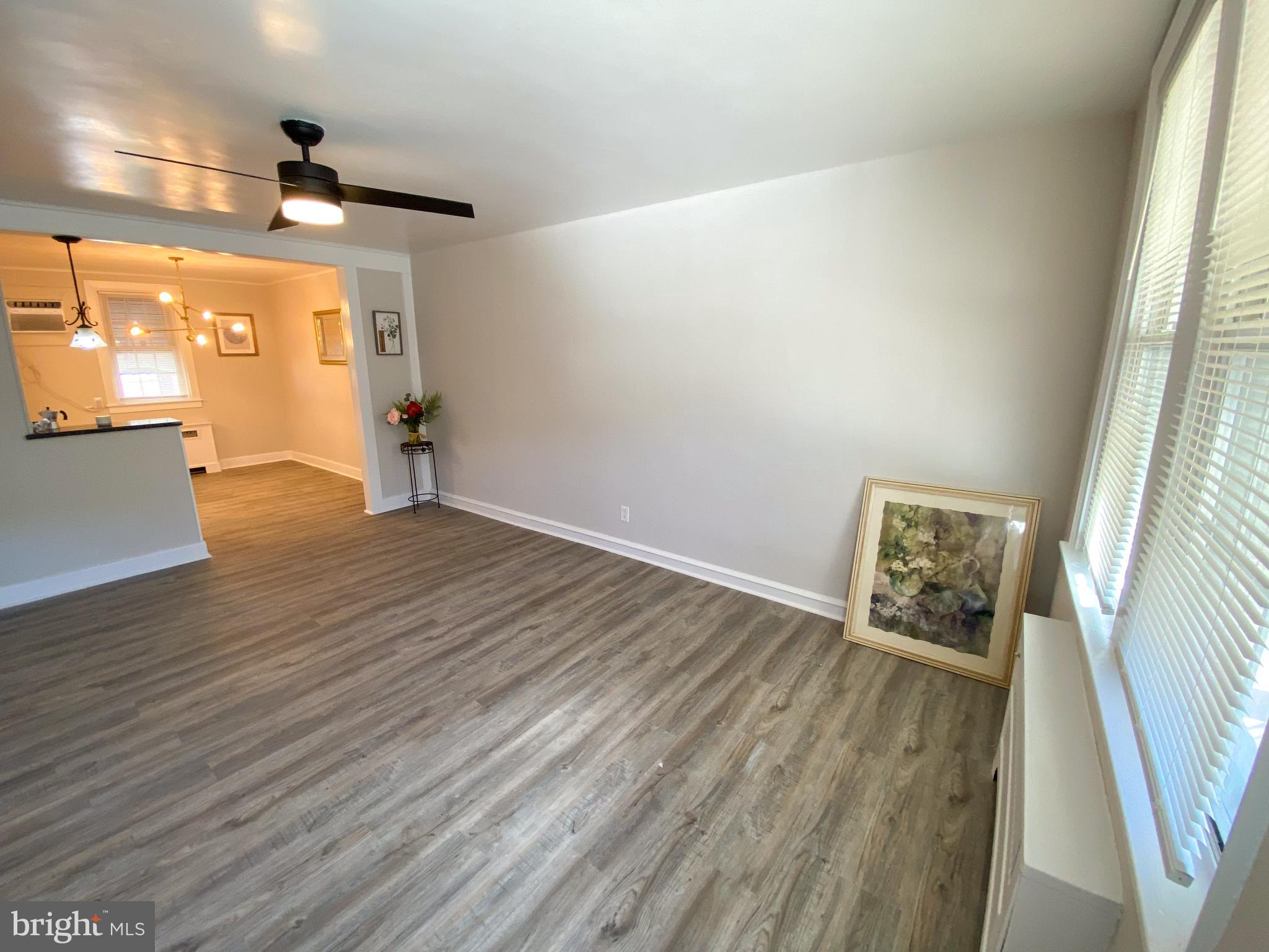 LAWNCREST - Residential