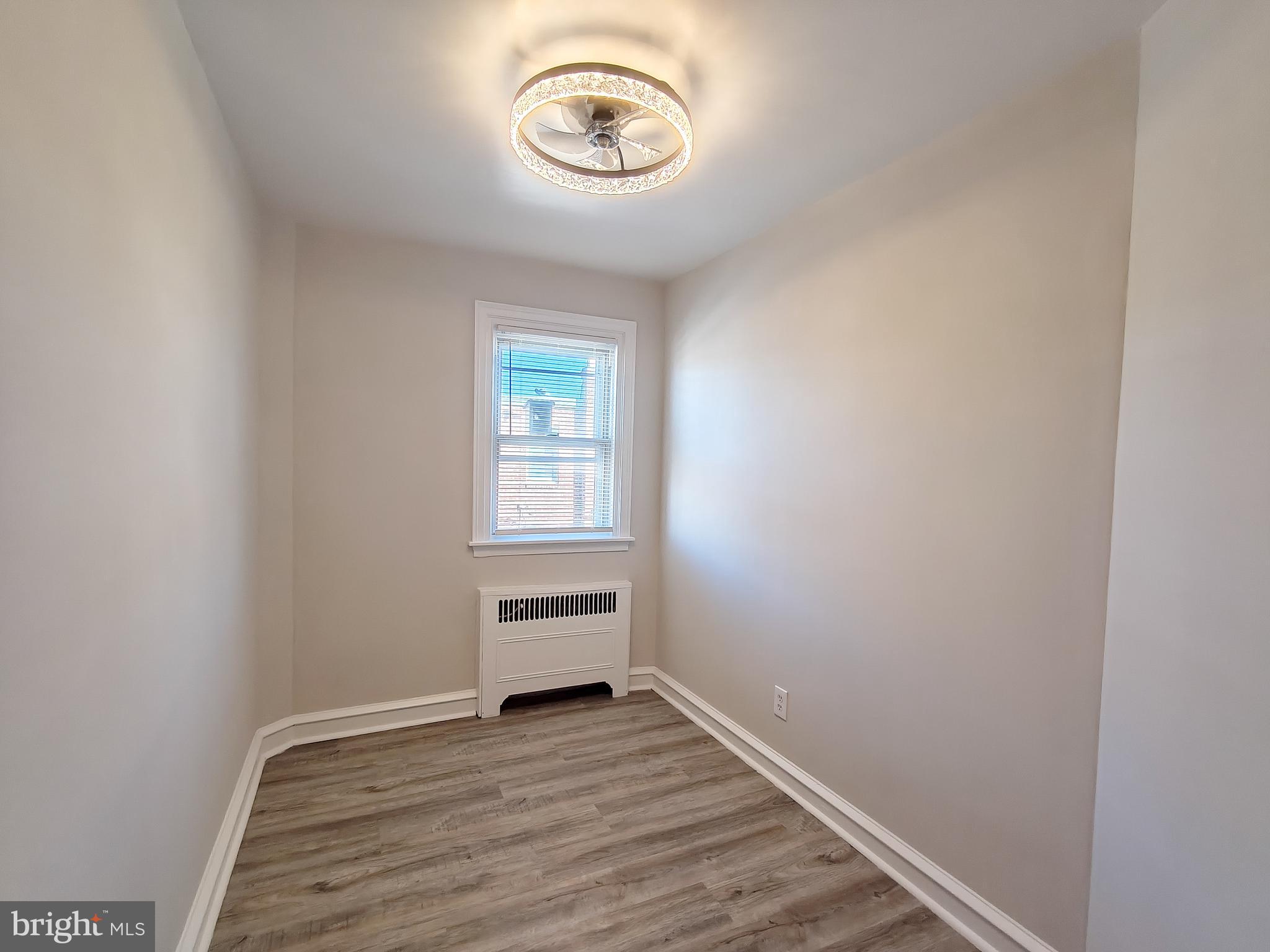 LAWNCREST - Residential